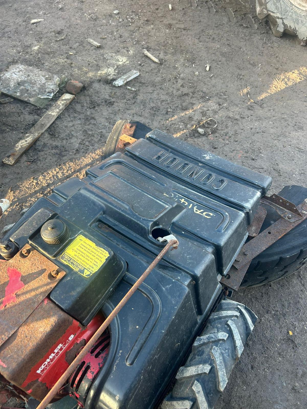 KHOLER MAGNUM 8 PETROL FARM SLURRY SCRAPER ENGINE MANUAL DRIVE FARMING TRACTOR CATTLE - Image 6