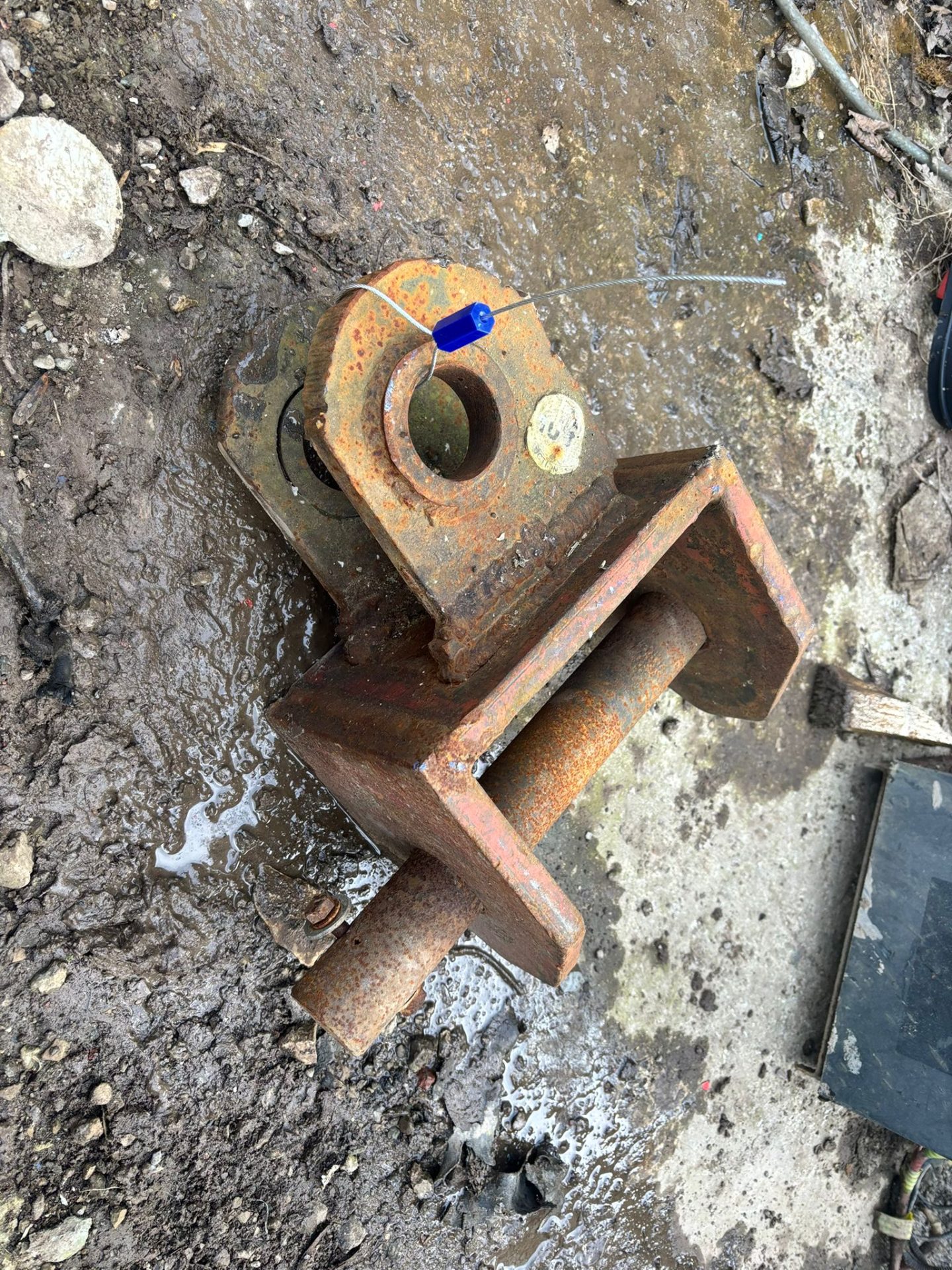 EXCAVATOR GRAB MOUNT BRACKET MINI DIGGER ATTACHMENT - Image 8