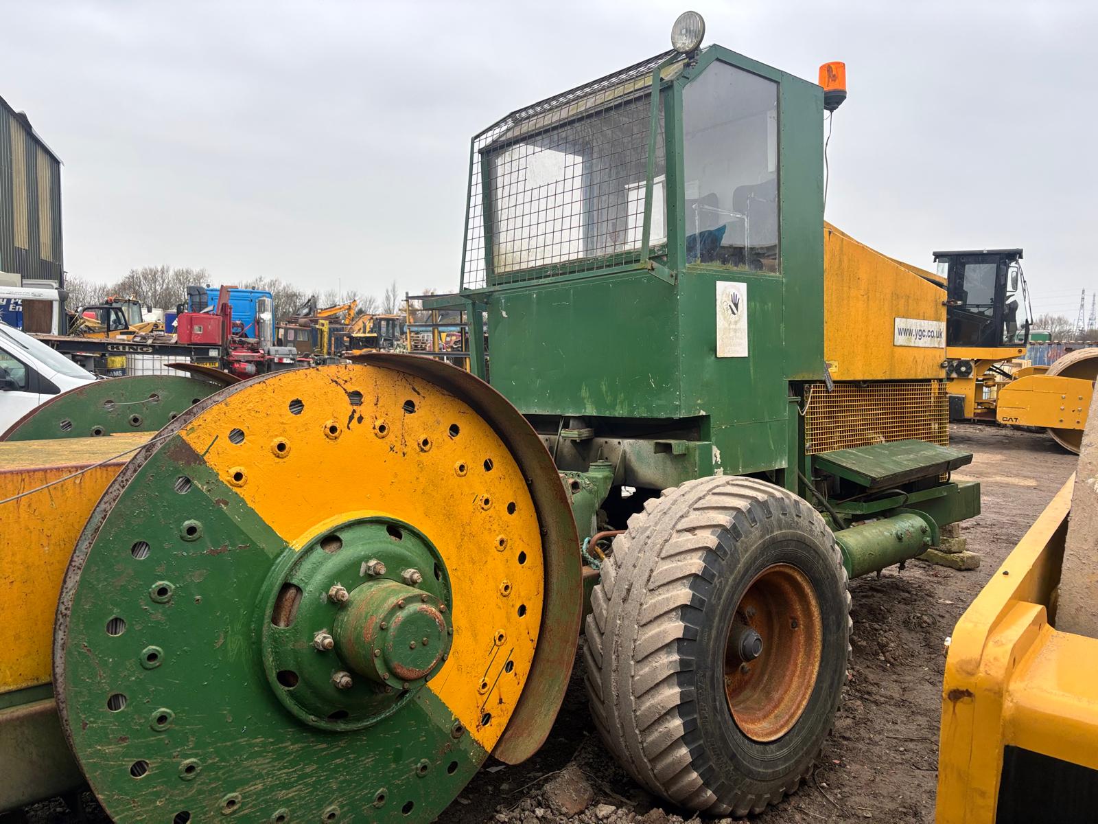 DOUBLE DRUM HIGH SPEED GLIDER WINCH LOGGING FORESTRY WINCH CUMMINS 6 CYLINDER