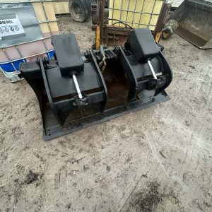 INDUSTRIAL BUCKET AND GRAPPLE TWIN GRAB SKID STEER BOB CAT LOADER DEMOLITION