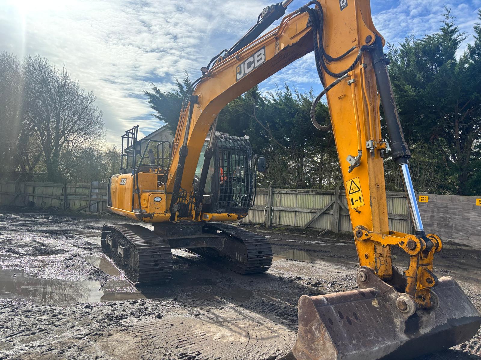 2016 JCB JS160 EXCAVATOR DIGGER PIPED FOR GRAB , NEW UNDERCARRIAGE - Image 7