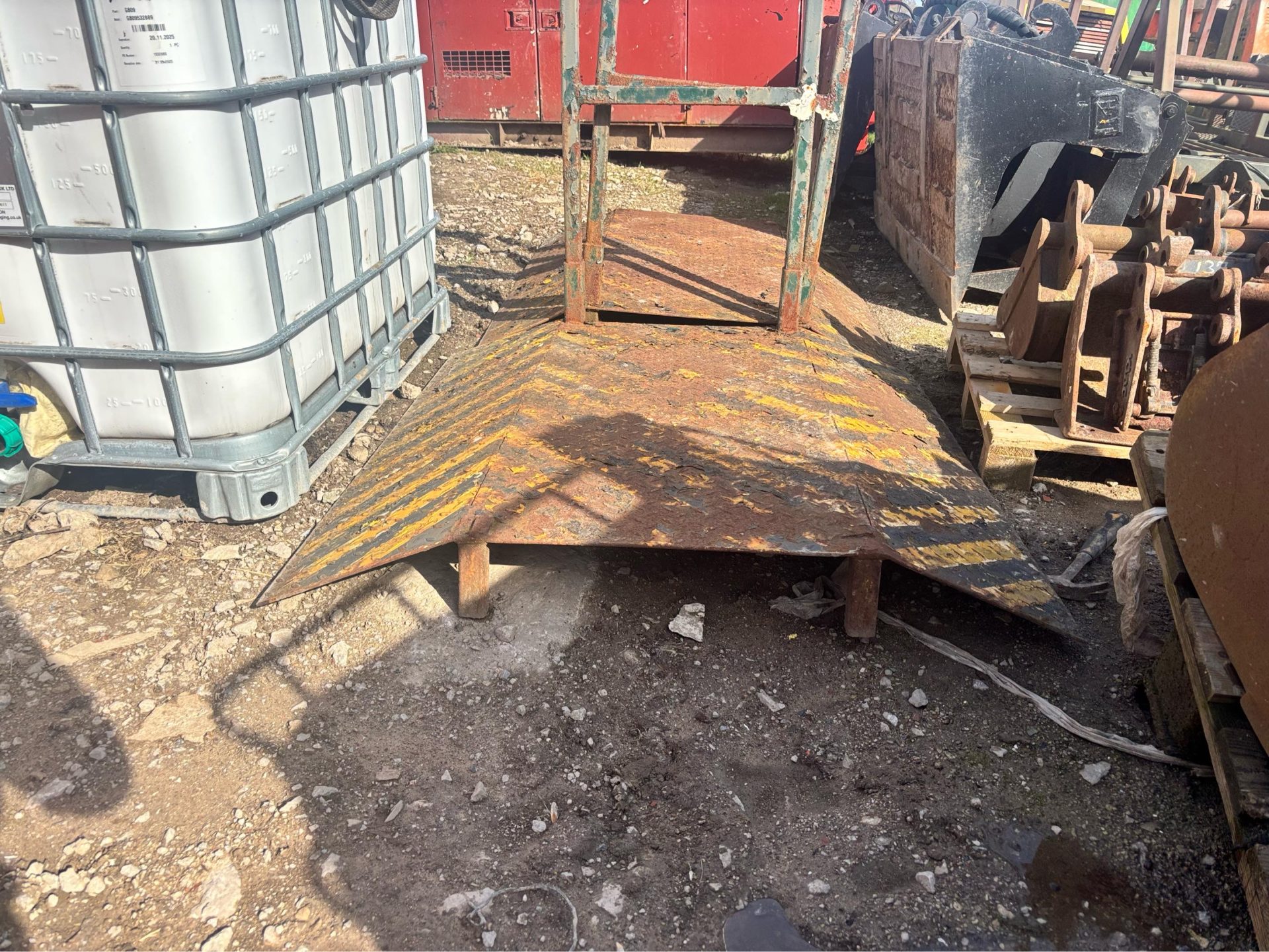 2 X UP AND OVER PIPE RAMPS HEAVY DUTY STEEL CABLE SLURRY HOSE PROTECTORS FARM SITE EQUIPMENT