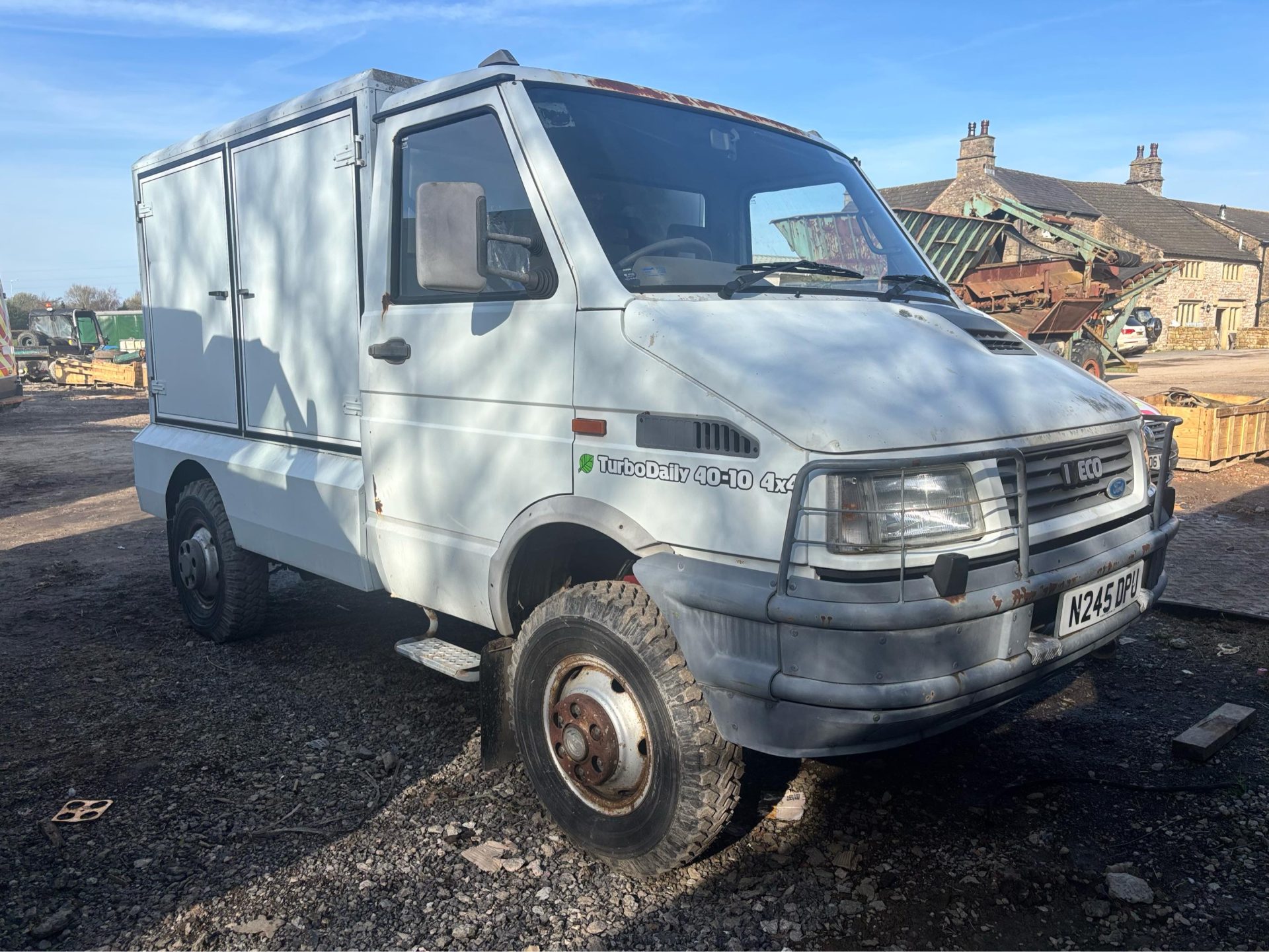 1995 IVECO 4 WHEEL DRIVE DAILY 40-10 C/W 50 KVA GENERATOR 13000 MILES CAMPER VAN