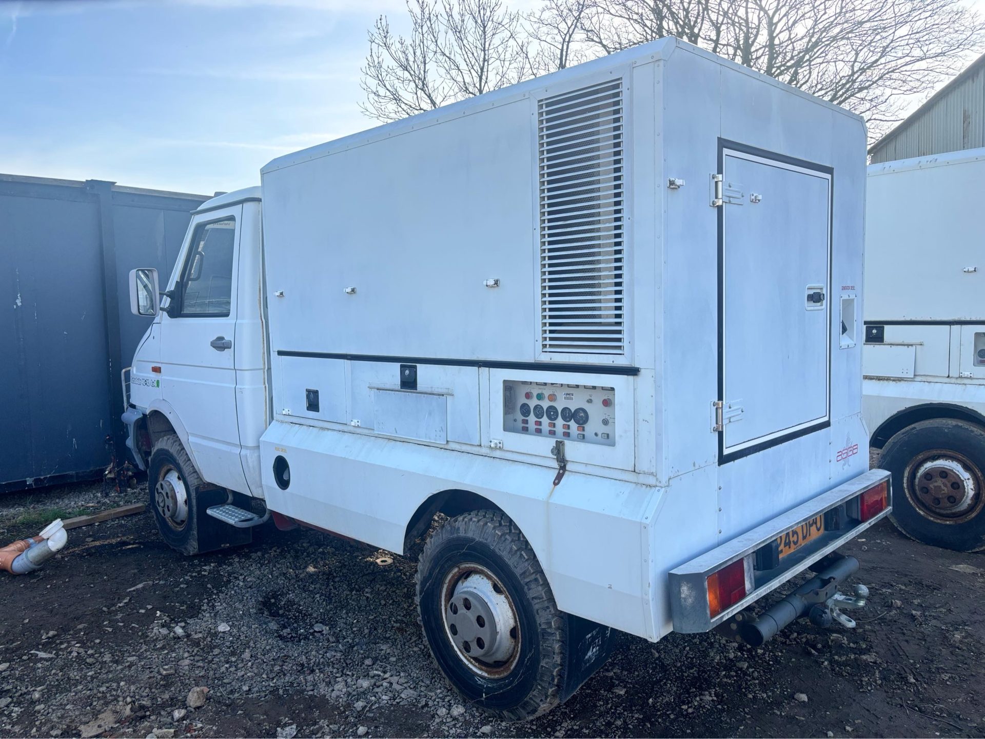 1995 IVECO 4 WHEEL DRIVE DAILY 40-10 C/W 50 KVA GENERATOR 13000 MILES CAMPER VAN - Image 19
