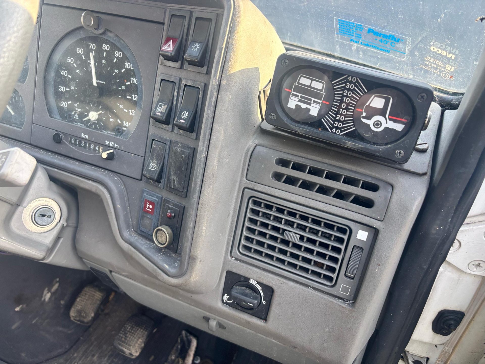 1995 IVECO 4 WHEEL DRIVE DAILY 40-10 C/W 50 KVA GENERATOR 13000 MILES CAMPER VAN - Image 3