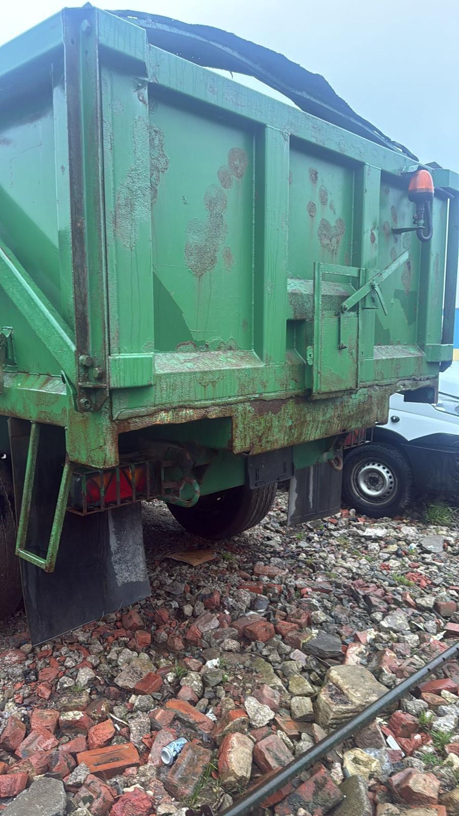 BAILEY GRAIN TRAILER TWIN AXLE FARM TRAILER - Image 4