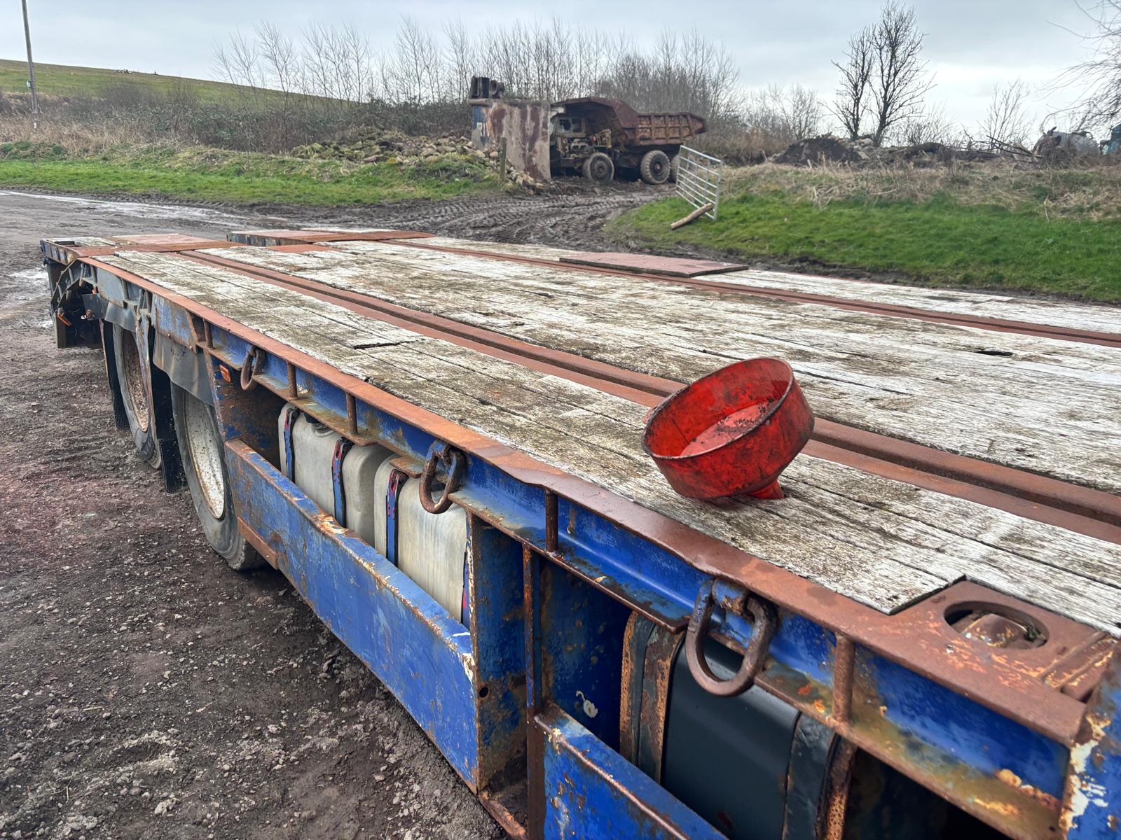 2005 SCANIA R420 8X2 BEAVERTAIL WITH PM 37012 CRANE - Image 20