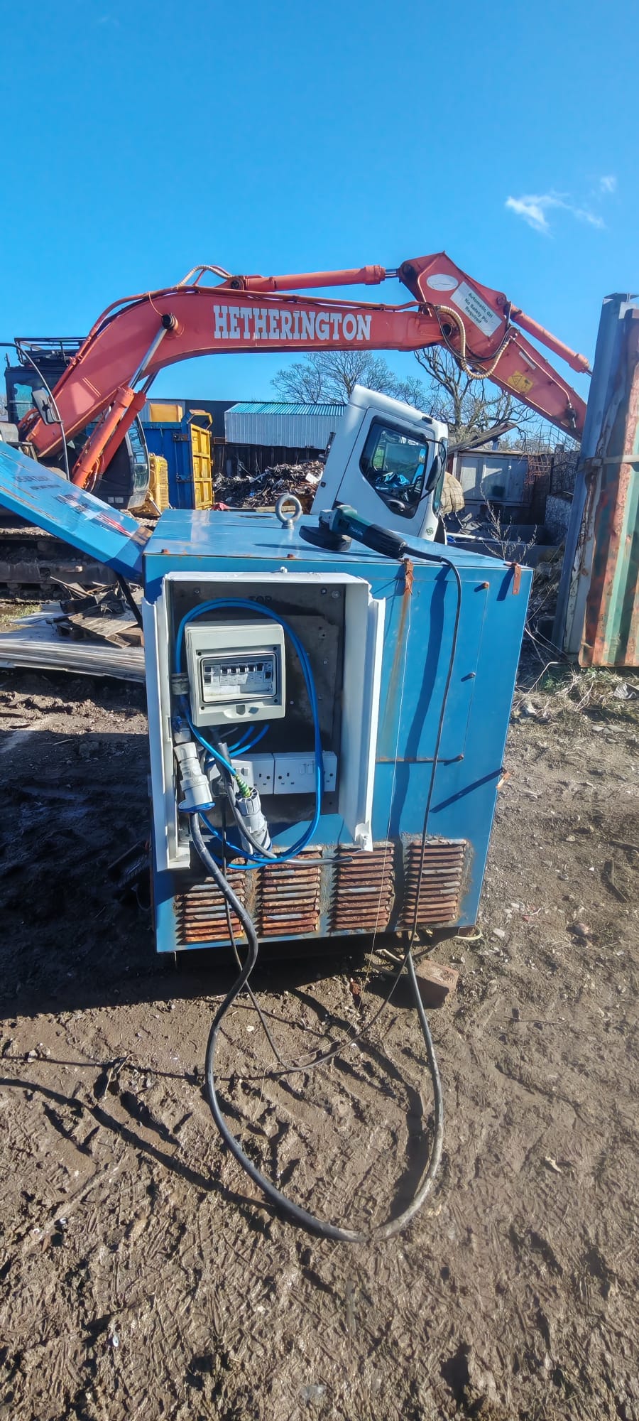 SDMO 20KVA DIESEL GENERATOR SINGLE PHASE MITSUBISHI ENGINE SILENT SITE GENERATOR - Image 7