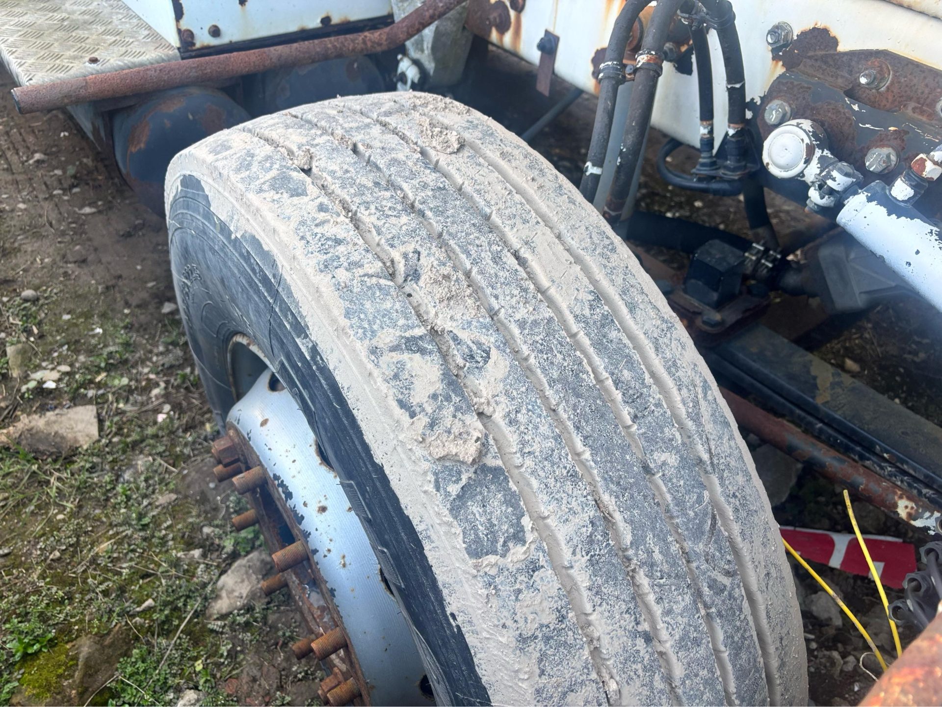 FODEN 8X4 DOUBLE DRIVE RIGID TANKER TRUCK WAGON CAT 12 ENGINE - Image 14