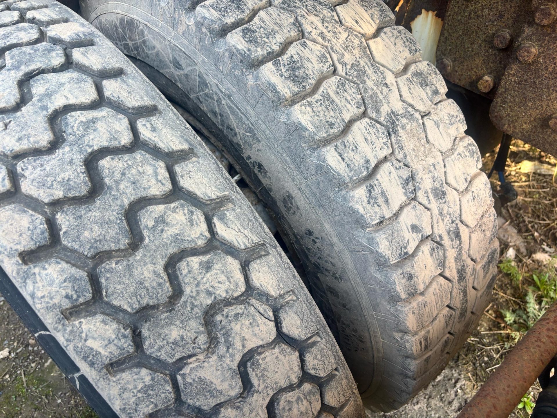 FODEN 8X4 DOUBLE DRIVE RIGID TANKER TRUCK WAGON CAT 12 ENGINE - Image 9