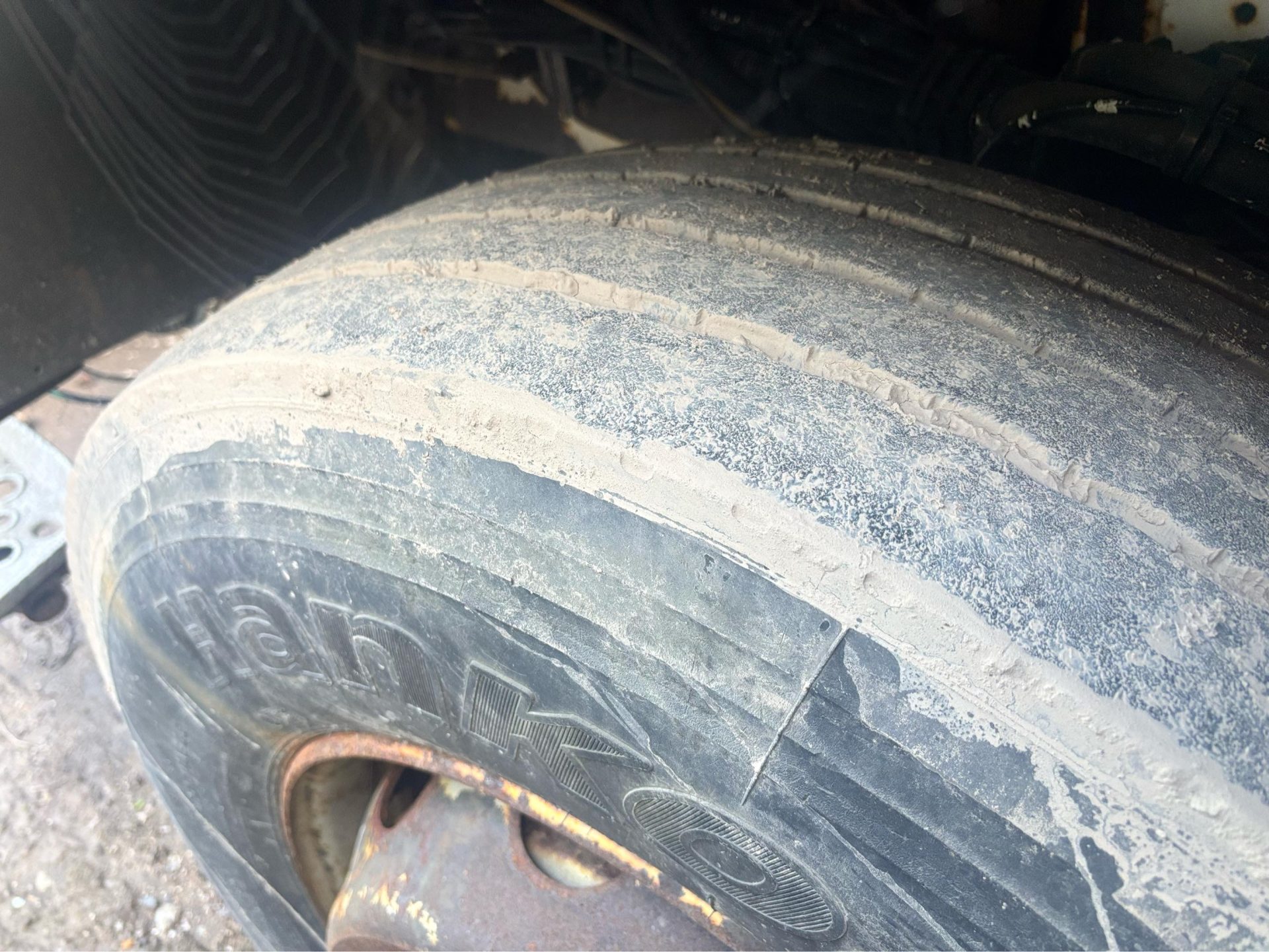 FODEN 8X4 DOUBLE DRIVE RIGID TANKER TRUCK WAGON CAT 12 ENGINE - Image 4