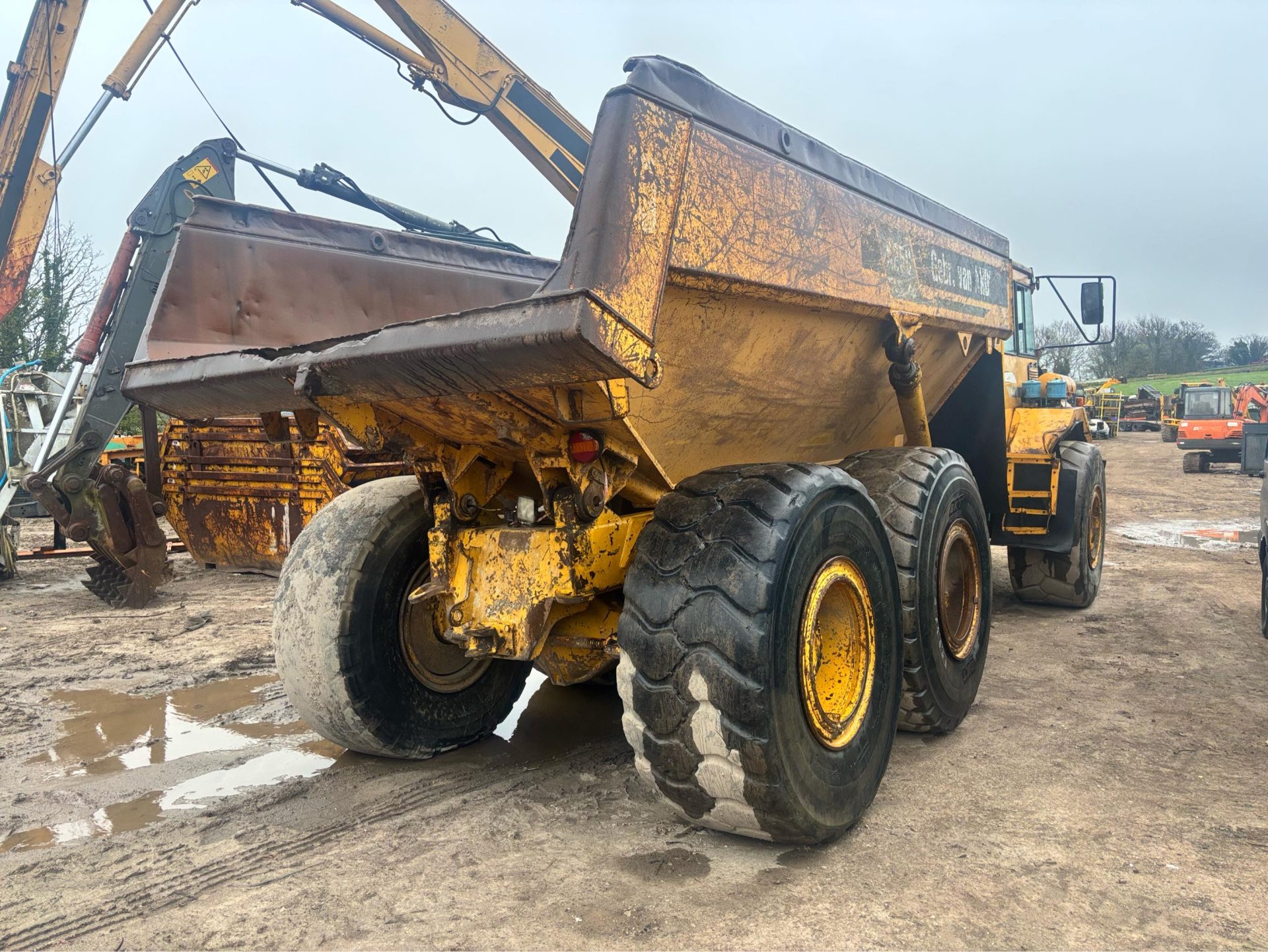 VOLVO A25C DUMP TRUCK DUMPER 6X6 EARTHMOVER ENGINE SEIZED - Image 6