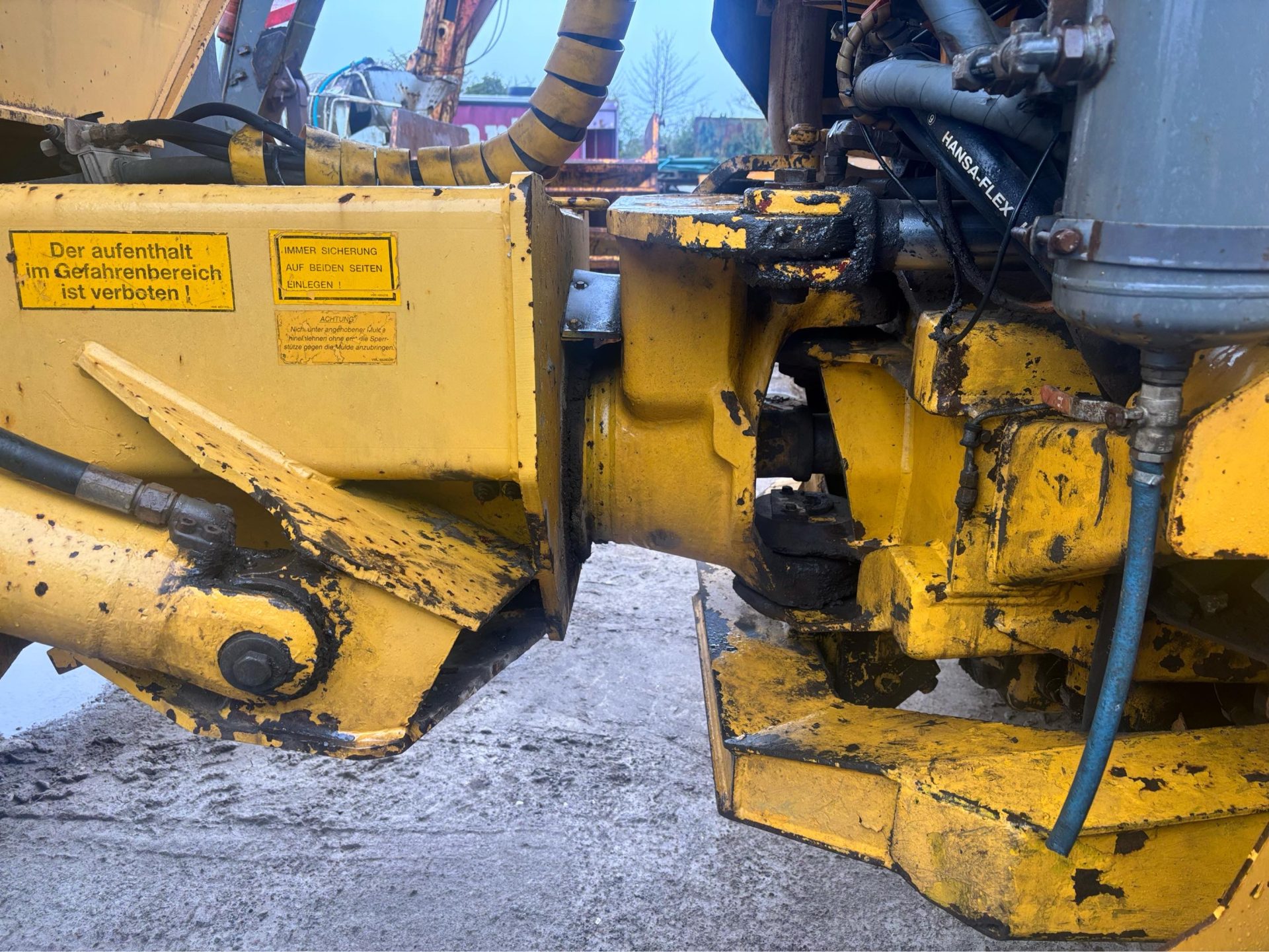 VOLVO A25C DUMP TRUCK DUMPER 6X6 EARTHMOVER ENGINE SEIZED - Image 5