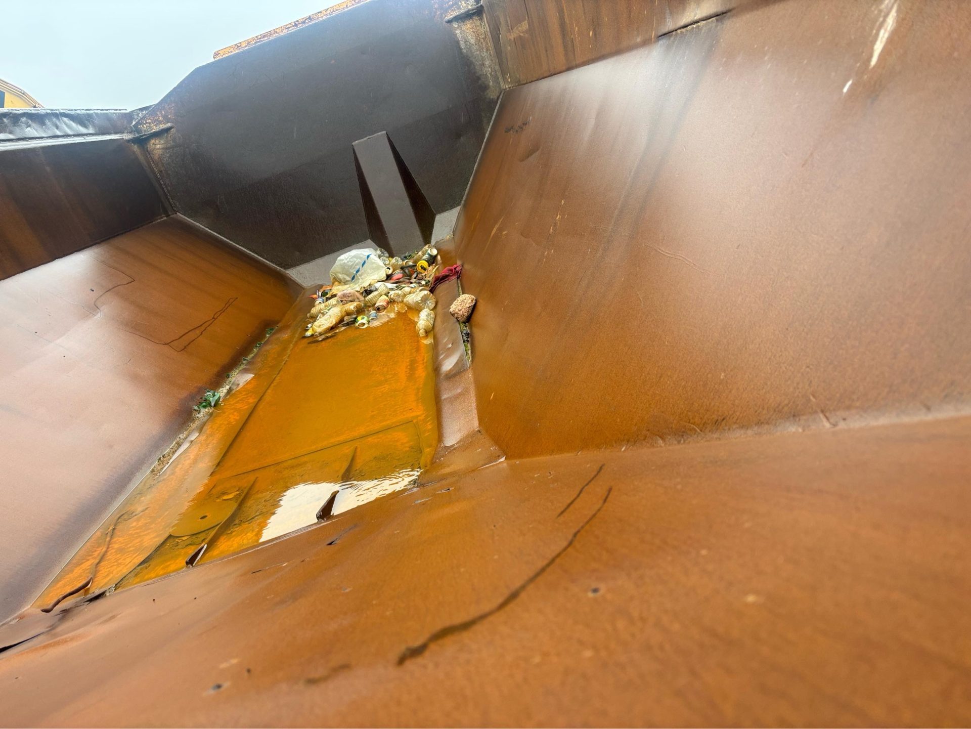 VOLVO A25C DUMP TRUCK DUMPER 6X6 EARTHMOVER ENGINE SEIZED - Image 4