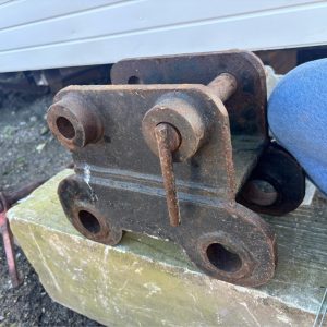 MINI DIGGER EXCAVATOR 30MM TO 50MM ADAPTOR HITCH BUCKET CAT HITACHI JCB DOOSAN
