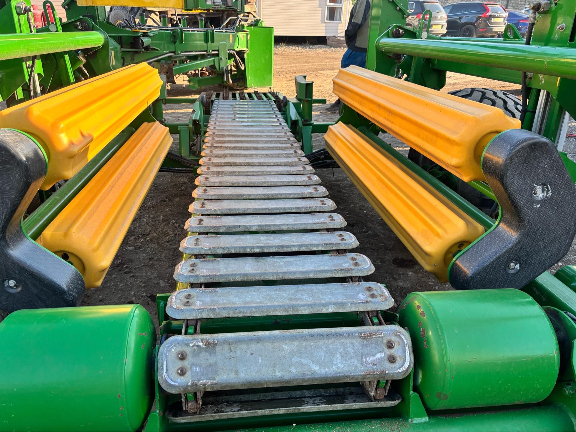 2013 MCHALE 998 BALE WRAPPER 29000 BALES EXCEPTIONAL CONDITION TRACTOR FUSION - Image 12