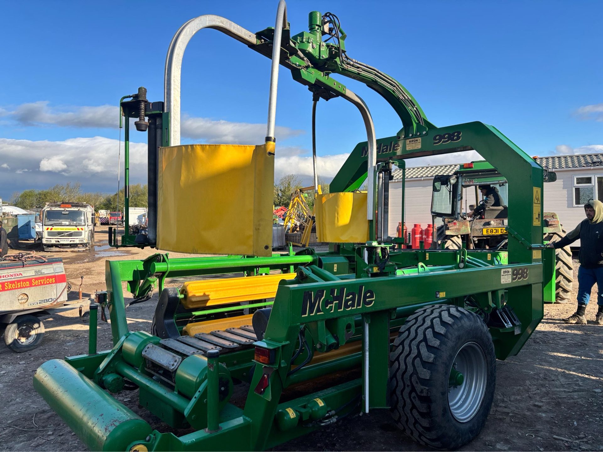 2013 MCHALE 998 BALE WRAPPER 29000 BALES EXCEPTIONAL CONDITION TRACTOR FUSION - Image 11