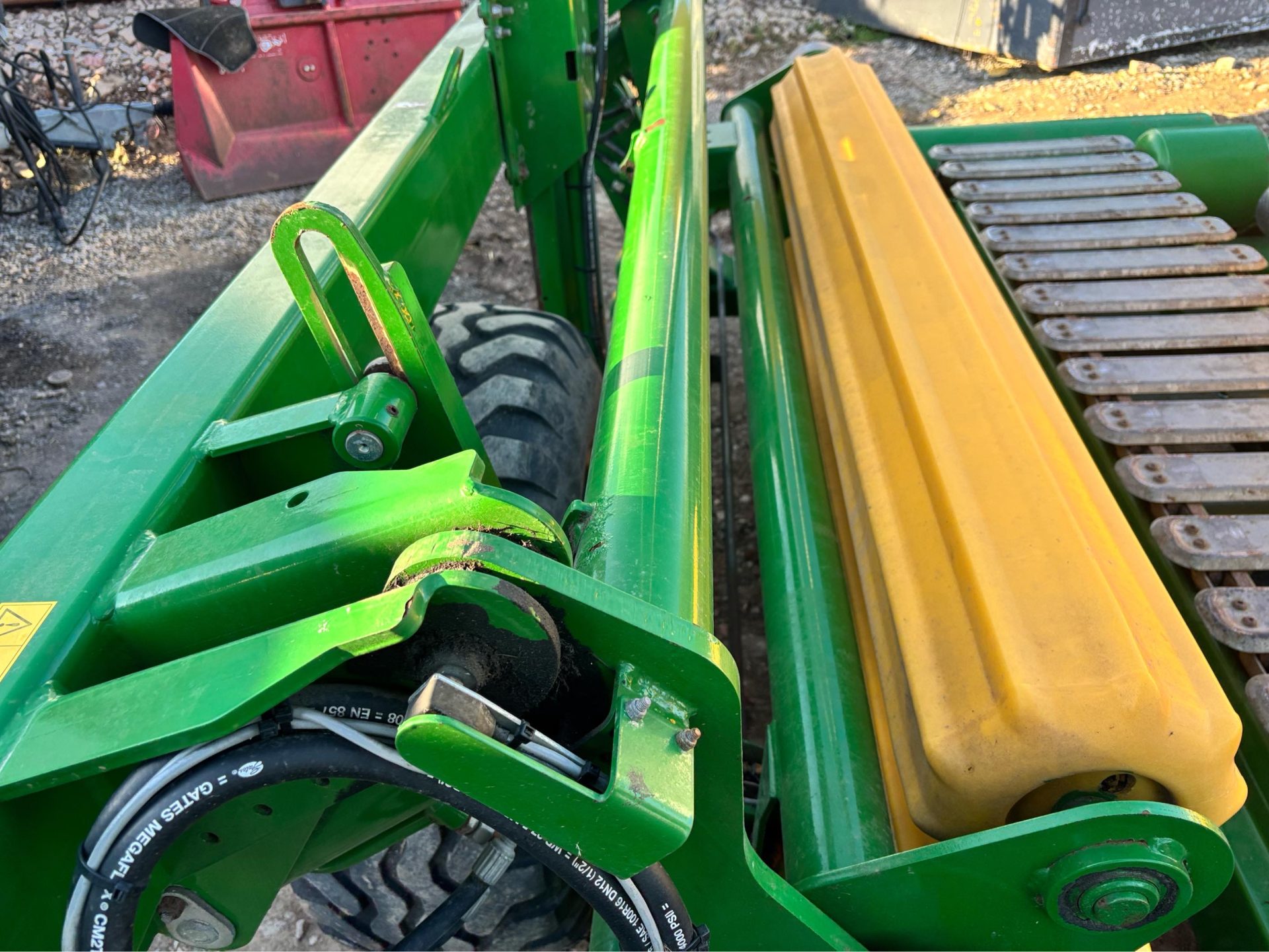 2013 MCHALE 998 BALE WRAPPER 29000 BALES EXCEPTIONAL CONDITION TRACTOR FUSION - Image 6