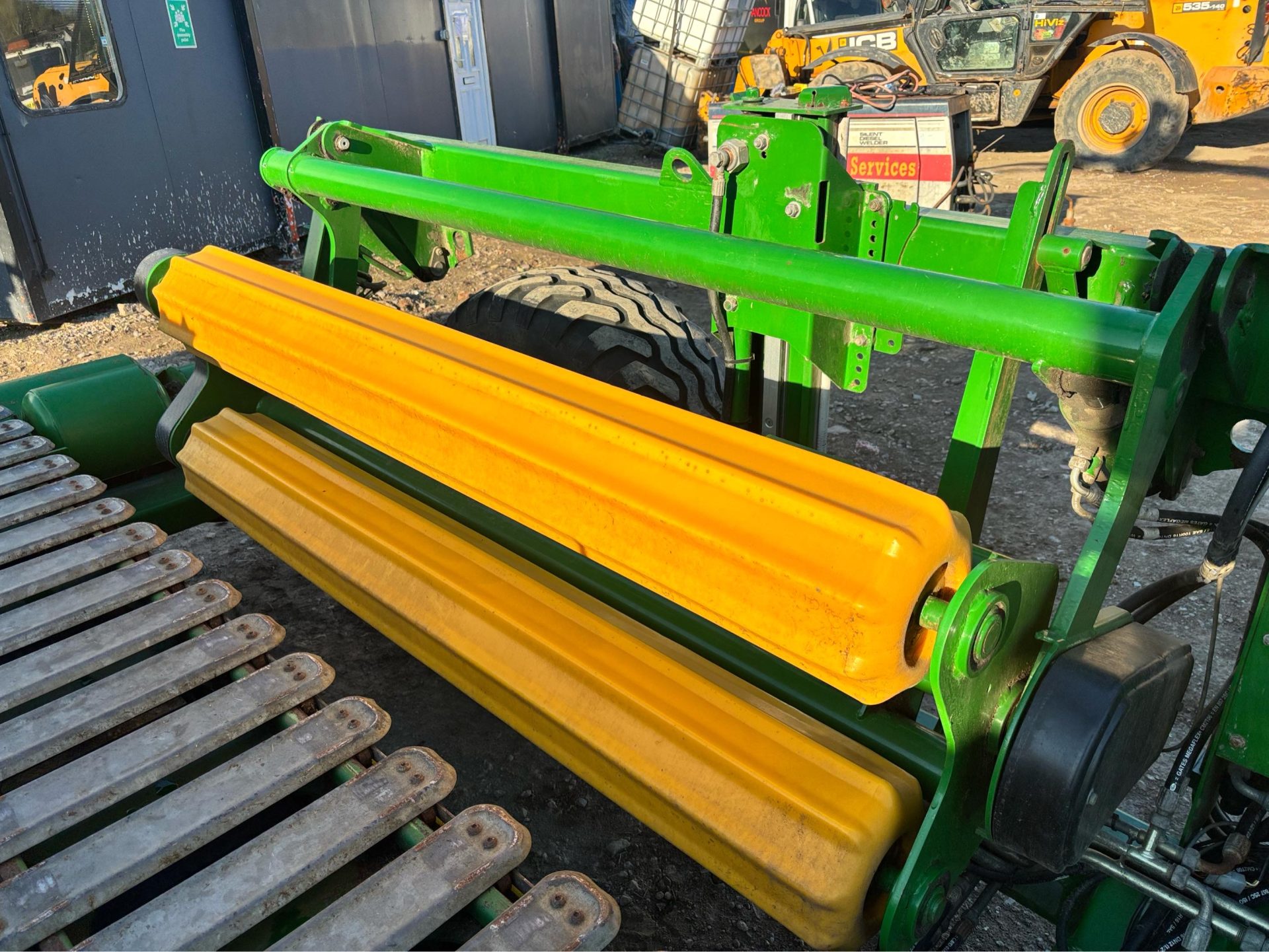 2013 MCHALE 998 BALE WRAPPER 29000 BALES EXCEPTIONAL CONDITION TRACTOR FUSION - Image 5