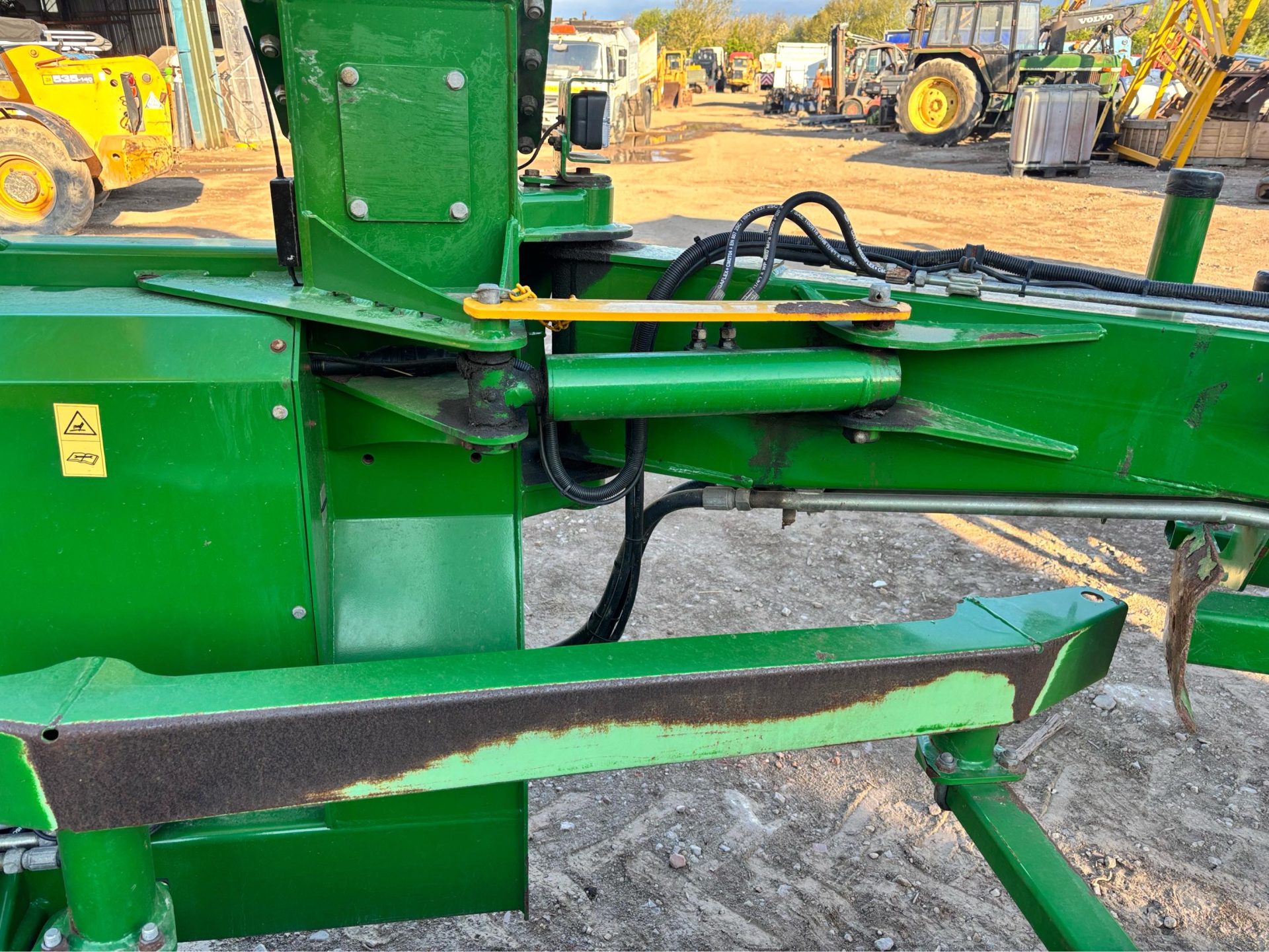 2013 MCHALE 998 BALE WRAPPER 29000 BALES EXCEPTIONAL CONDITION TRACTOR FUSION - Image 4