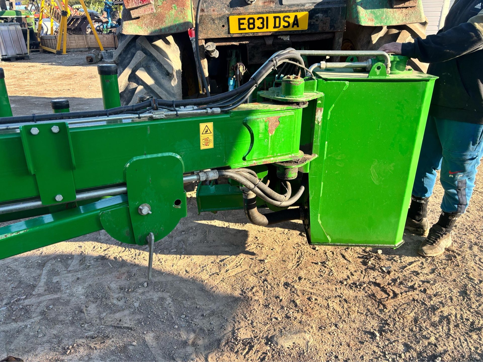 2013 MCHALE 998 BALE WRAPPER 29000 BALES EXCEPTIONAL CONDITION TRACTOR FUSION - Image 3