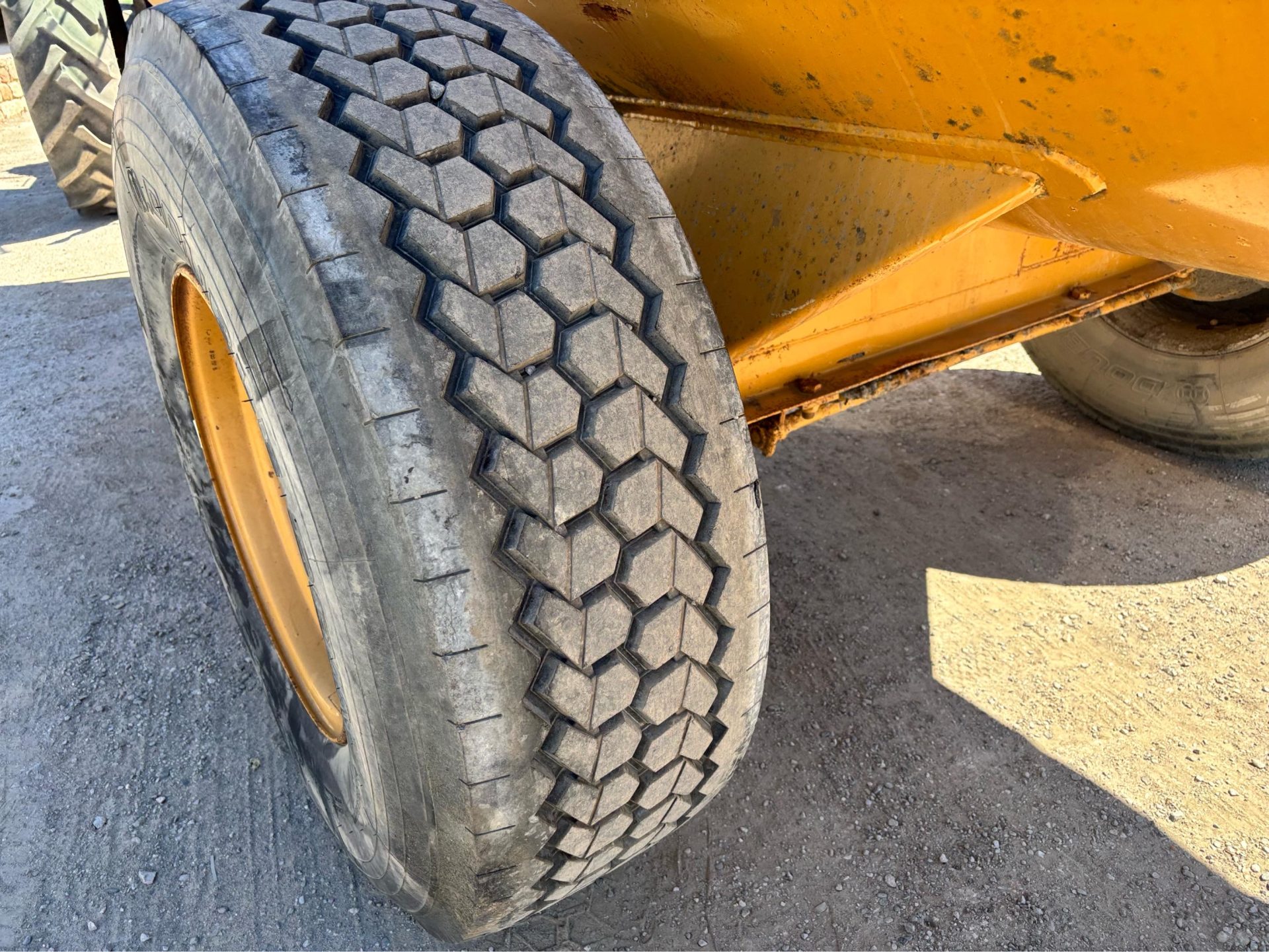 BUNDED FUEL BOWSER TRACTOR DRAWN DIESEL OIL WATER CONTAINER , DUST SUPRESSION - Image 3