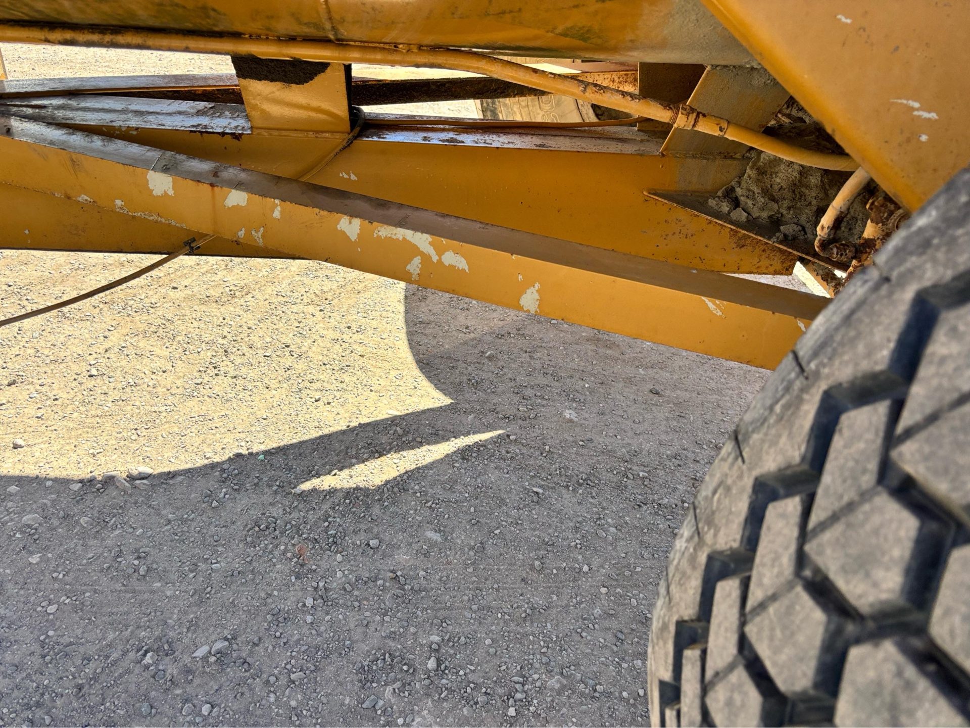BUNDED FUEL BOWSER TRACTOR DRAWN DIESEL OIL WATER CONTAINER , DUST SUPRESSION - Image 2