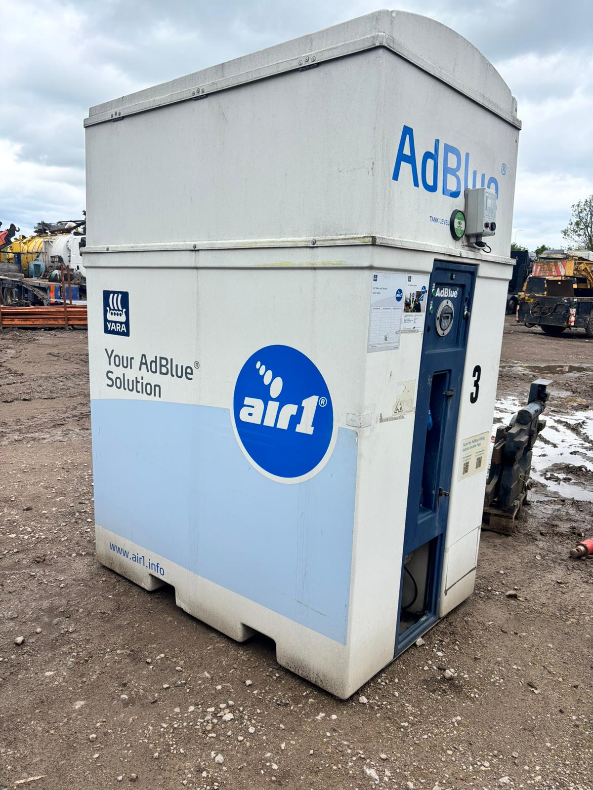 BULK ADBLUE STORAGE TANK DISPENSING UNIT YARA INTERNATIONAL DIESEL EMISSIONS - Image 7
