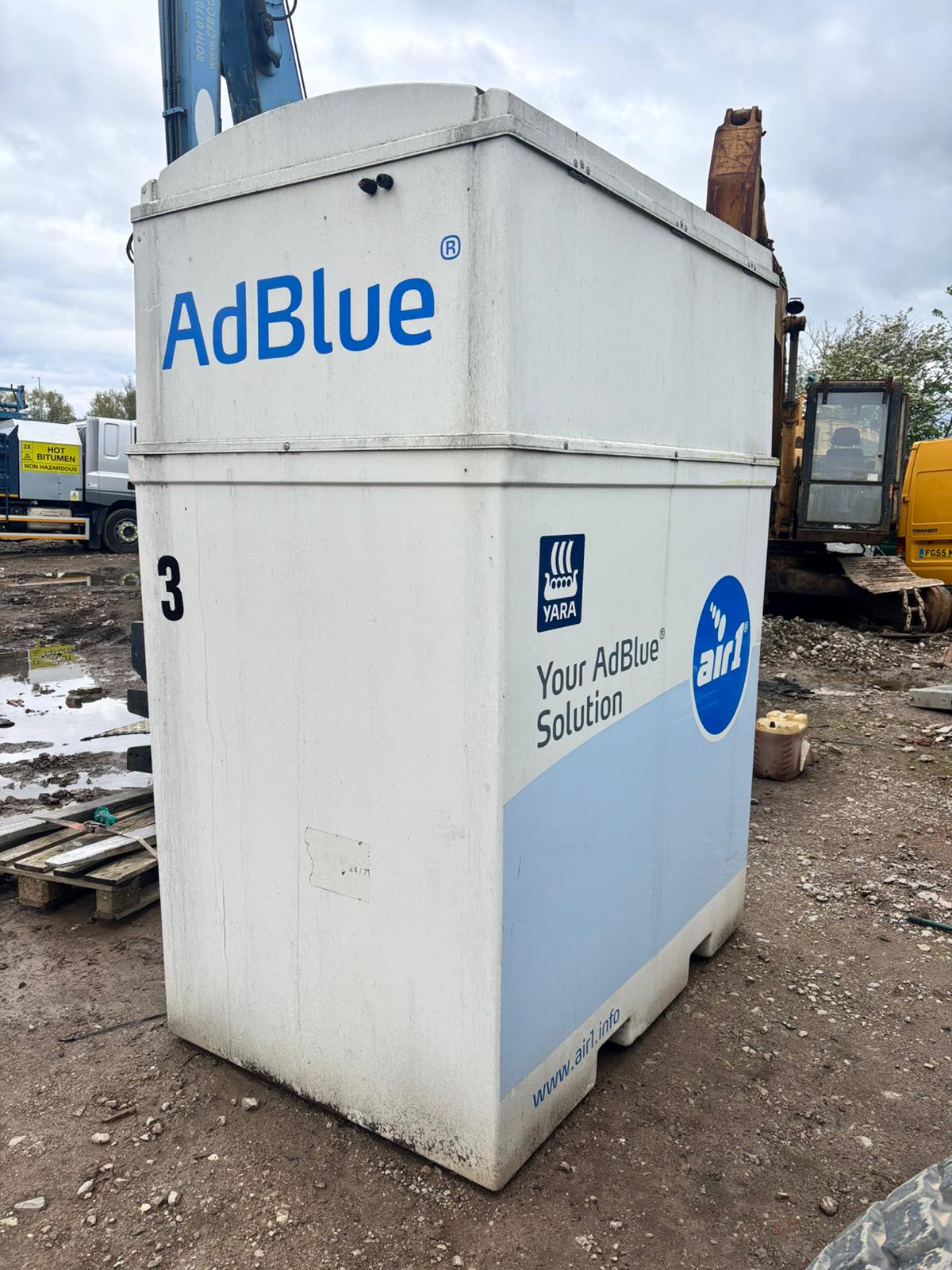 BULK ADBLUE STORAGE TANK DISPENSING UNIT YARA INTERNATIONAL DIESEL EMISSIONS - Image 8