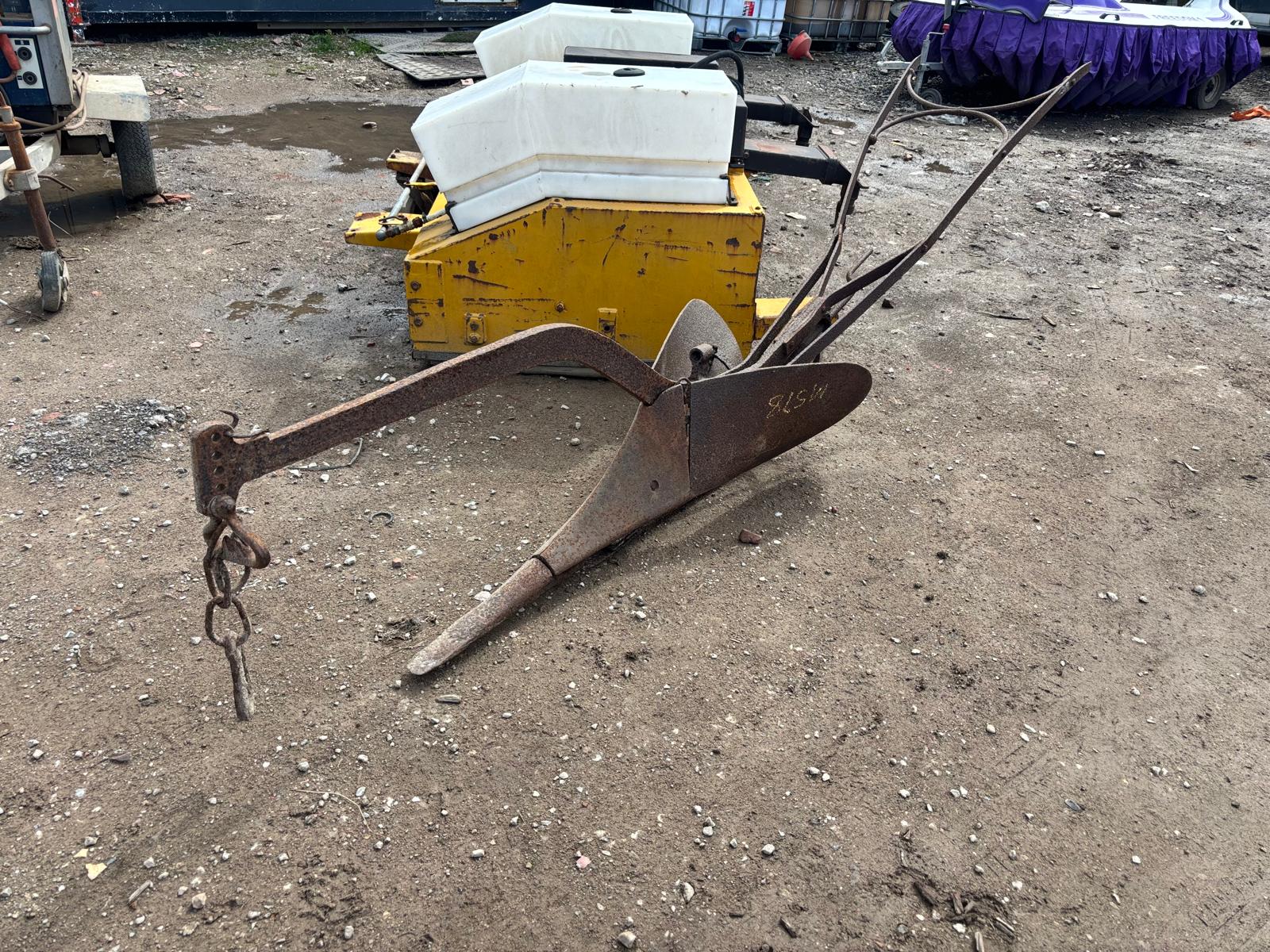 VINTAGE ANTIQUE HORSE DRAWN PLOUGH FARM IMPLEMENT COLLECTORS ITEM - Image 2