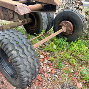 TRAILER AXLE 6 STUD BRAKED 18” RIMS ODD TYRE TRACTOR AGRICULTURAL TRAILER AXLE WHEELS HUBS