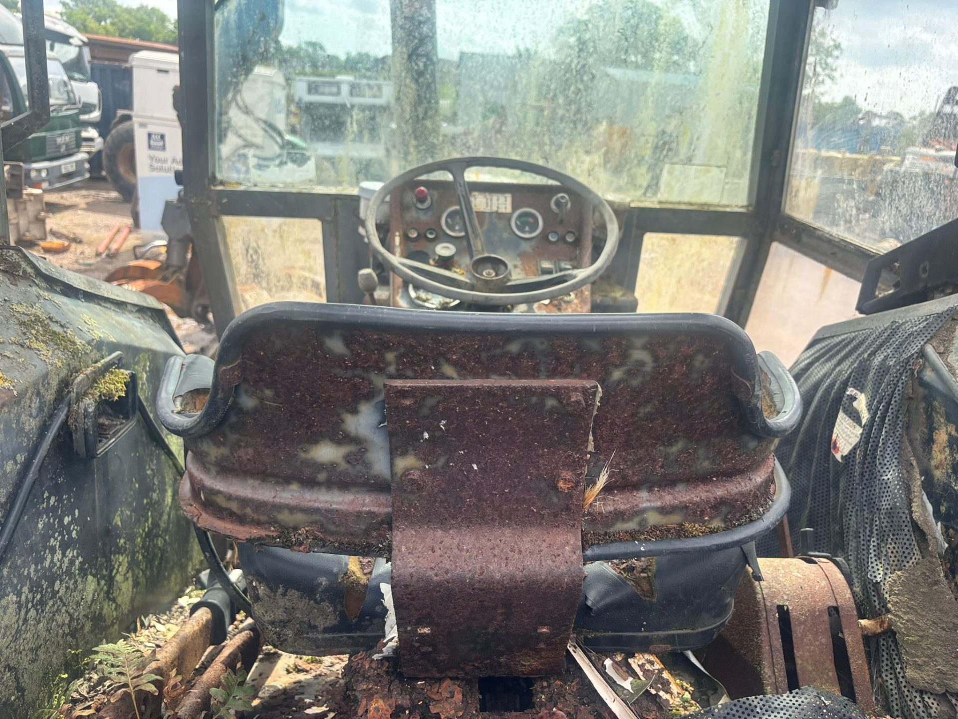 DAVID BROWN 1212 4WD TRACTOR CAB TRACTOR VINTAGE CLASSIC AGRICULTURAL TRACTOR - Image 11