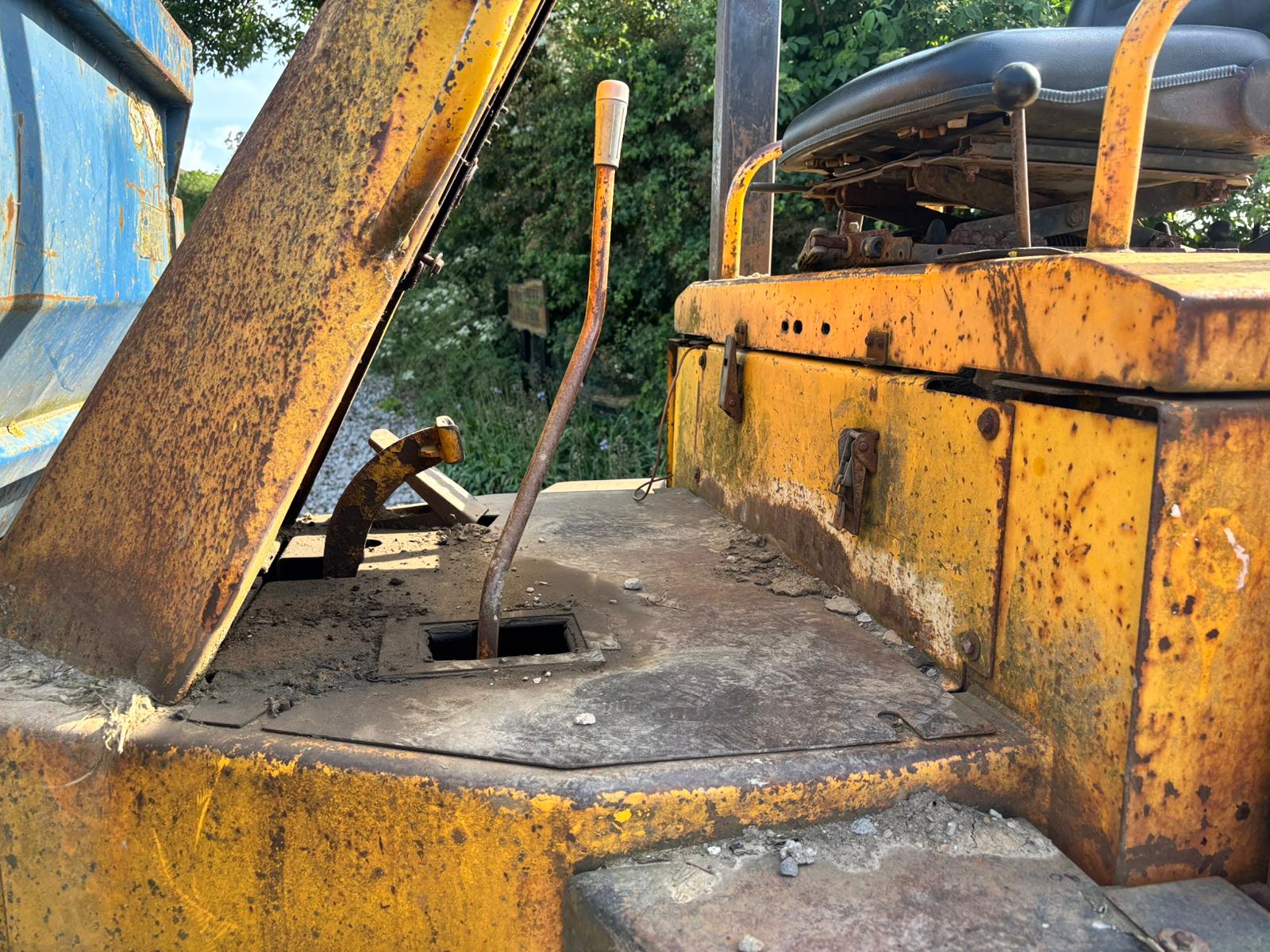 1997 BARFORD SX6000 6 TON FOUR WHEEL DRIVE STRAIGHT TIP DUMPER SITE DUMPER - Image 12