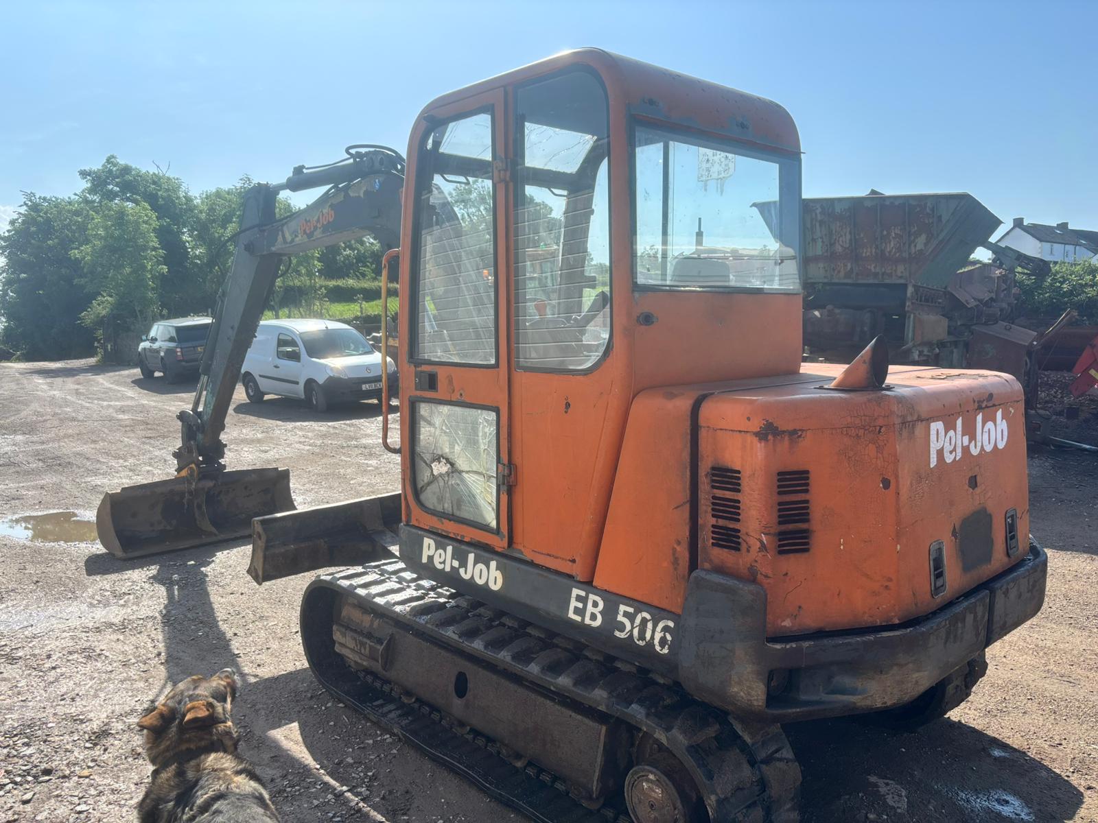 1999 PEL-JOB EB506 RUBBER TRACKED MIDI EXCAVATOR DIGGER 3 BUCKETS AND BREAKER - Image 3