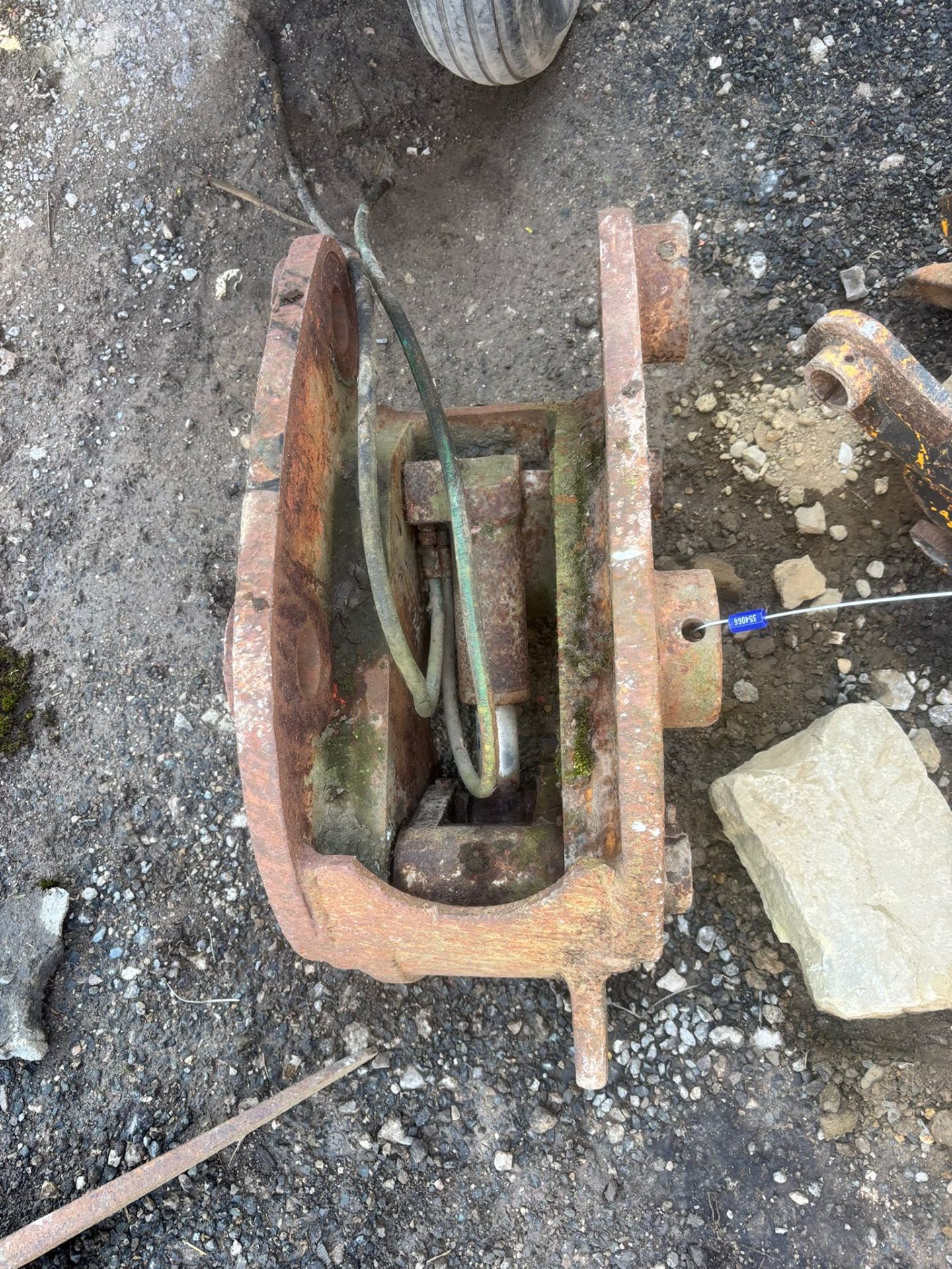 60MM QUICK HITCH EXCAVATOR DIGGER QUICK COUPLER HYDRAULIC HITCH PLANT ATTACHMENT - Image 2