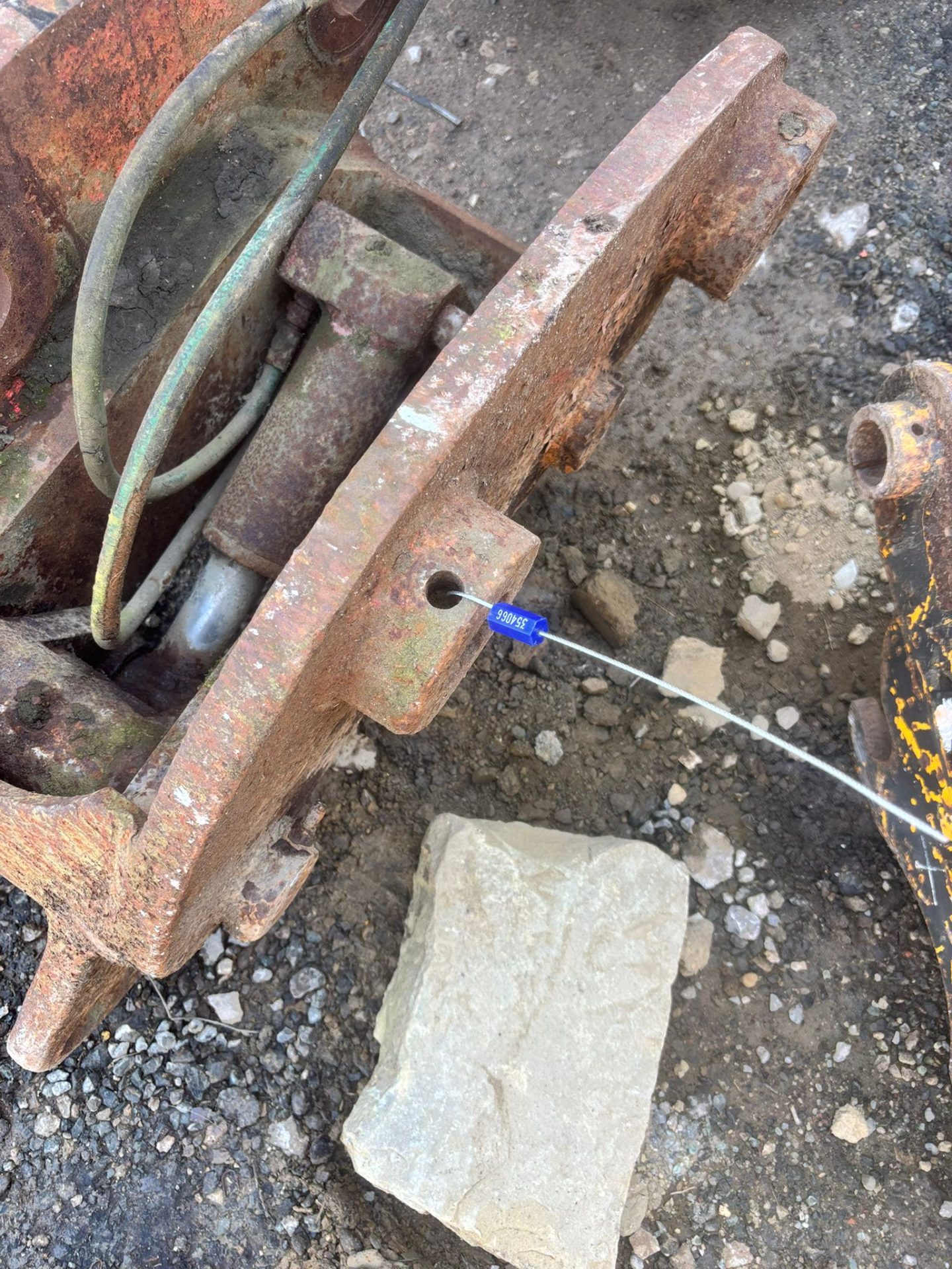 60MM QUICK HITCH EXCAVATOR DIGGER QUICK COUPLER HYDRAULIC HITCH PLANT ATTACHMENT - Image 7