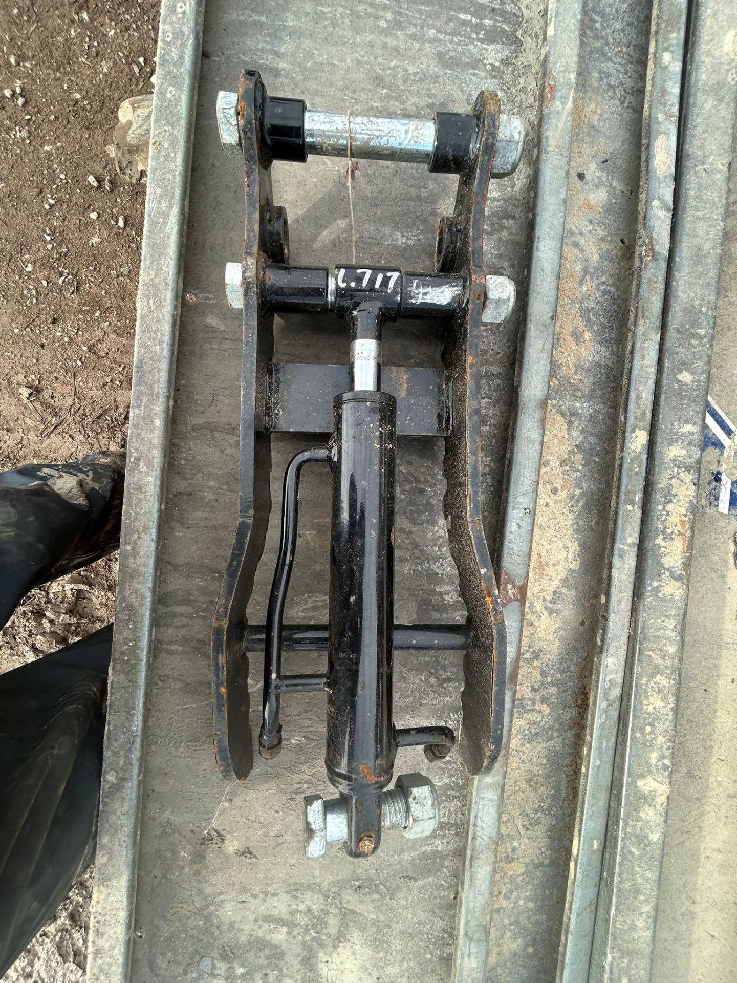 HYDRAULIC THUMB GRAB EXCAVATOR THUMB CLAMP GRAPPLE DIGGER ATTACHMENT QUICK HITCH - Image 8