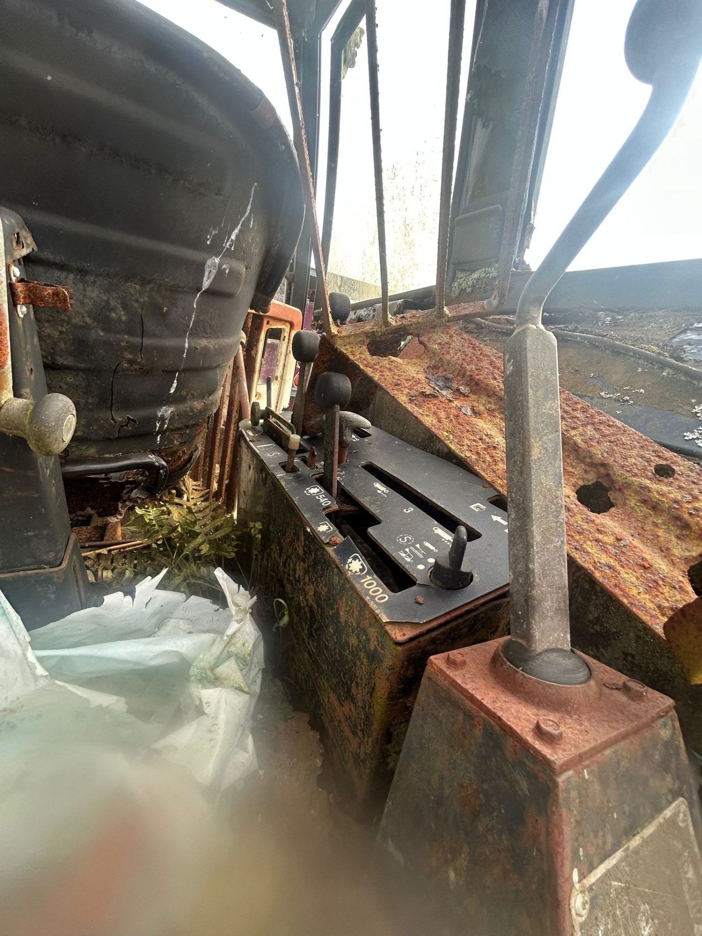 DAVID BROWN 1490 4WD TRACTOR – SPARES OR REPAIRS - Image 2