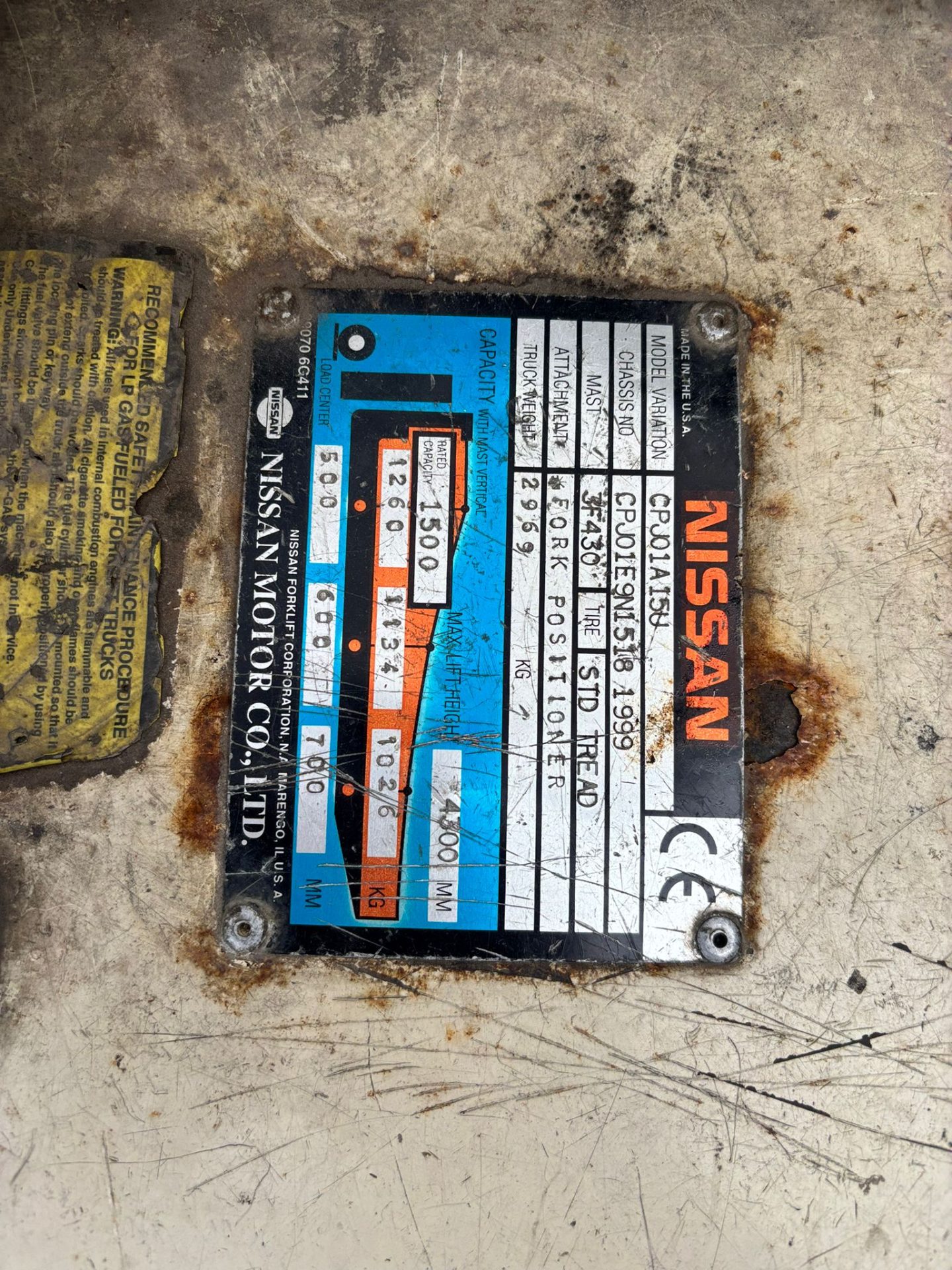 1999 NISSAN 1.5 TON LPG FORKLIFT TRUCK SIDE SHIFT TRIPLE MAST - Image 11