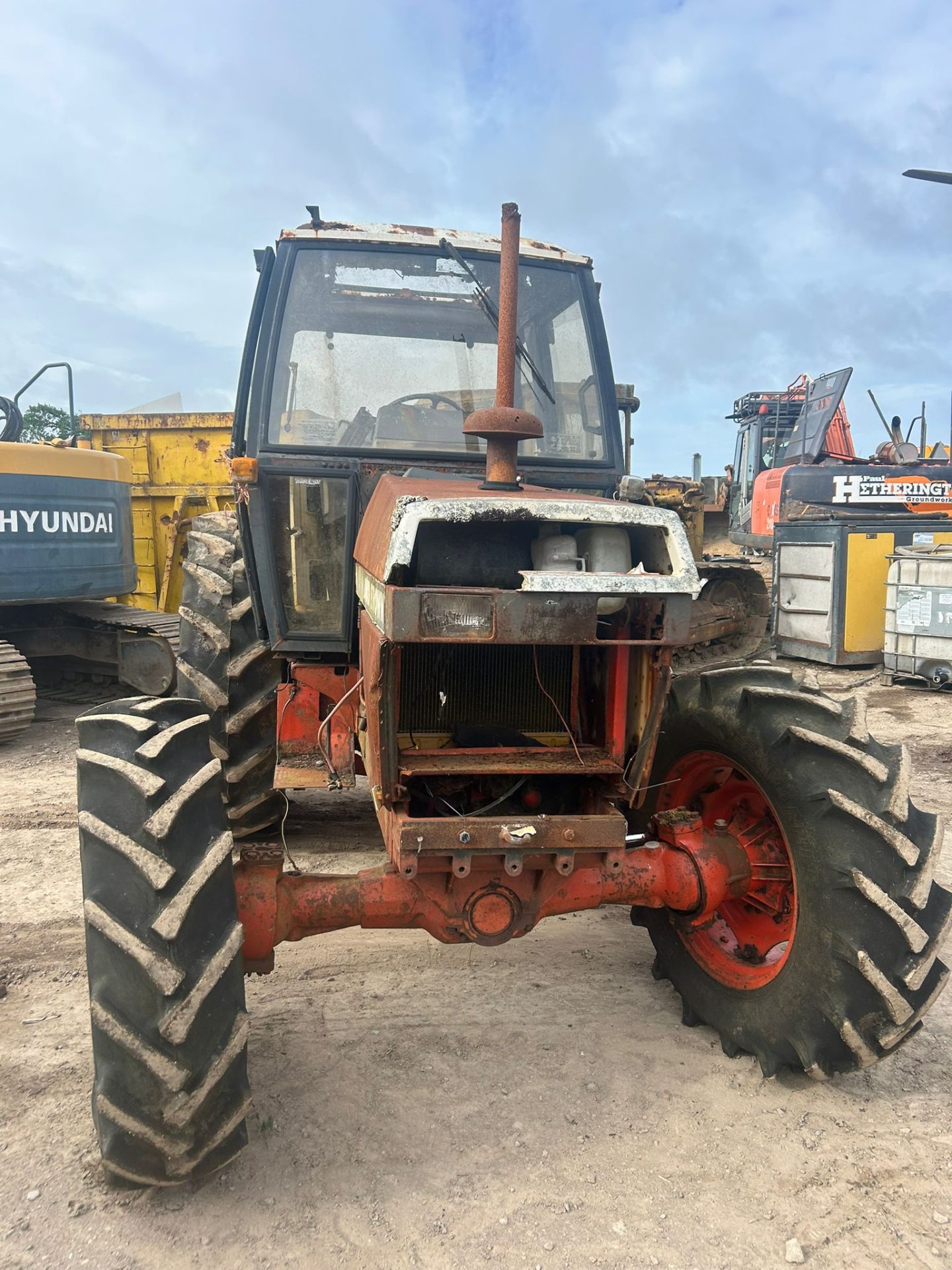 DAVID BROWN 1490 4WD TRACTOR – SPARES OR REPAIRS - Image 4