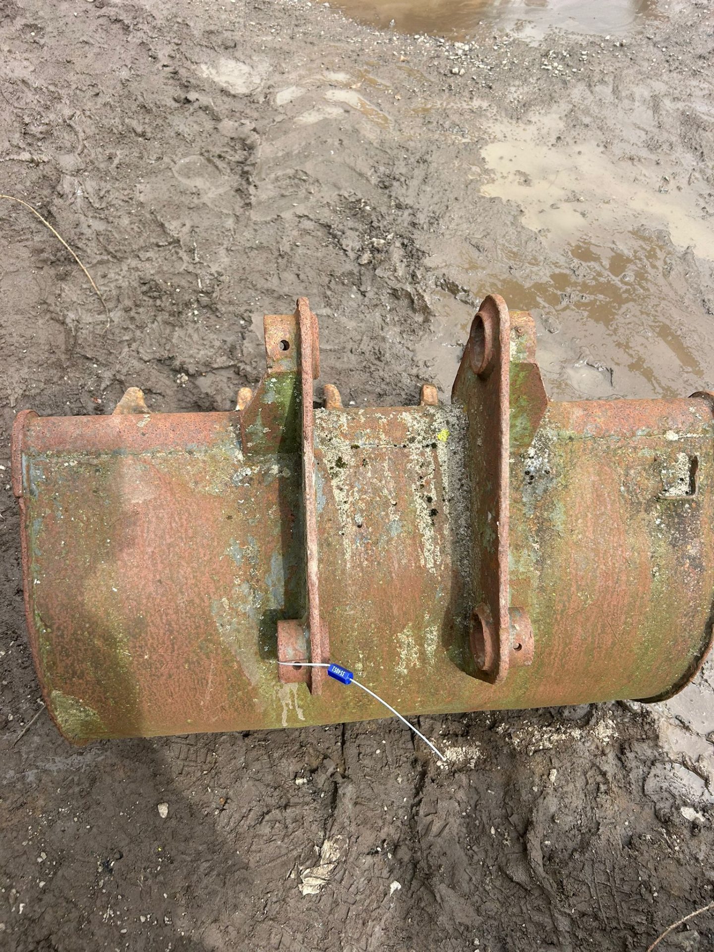 EXCAVATOR DIGGING BUCKET 50MM PINS 880MM / 35" HEAVY DUTY BUCKET – TAG 354051 - Image 7