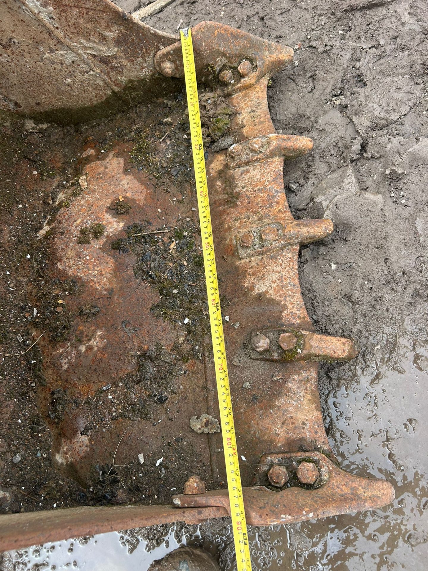 EXCAVATOR DIGGING BUCKET 50MM PINS 880MM / 35" HEAVY DUTY BUCKET – TAG 354051 - Image 10