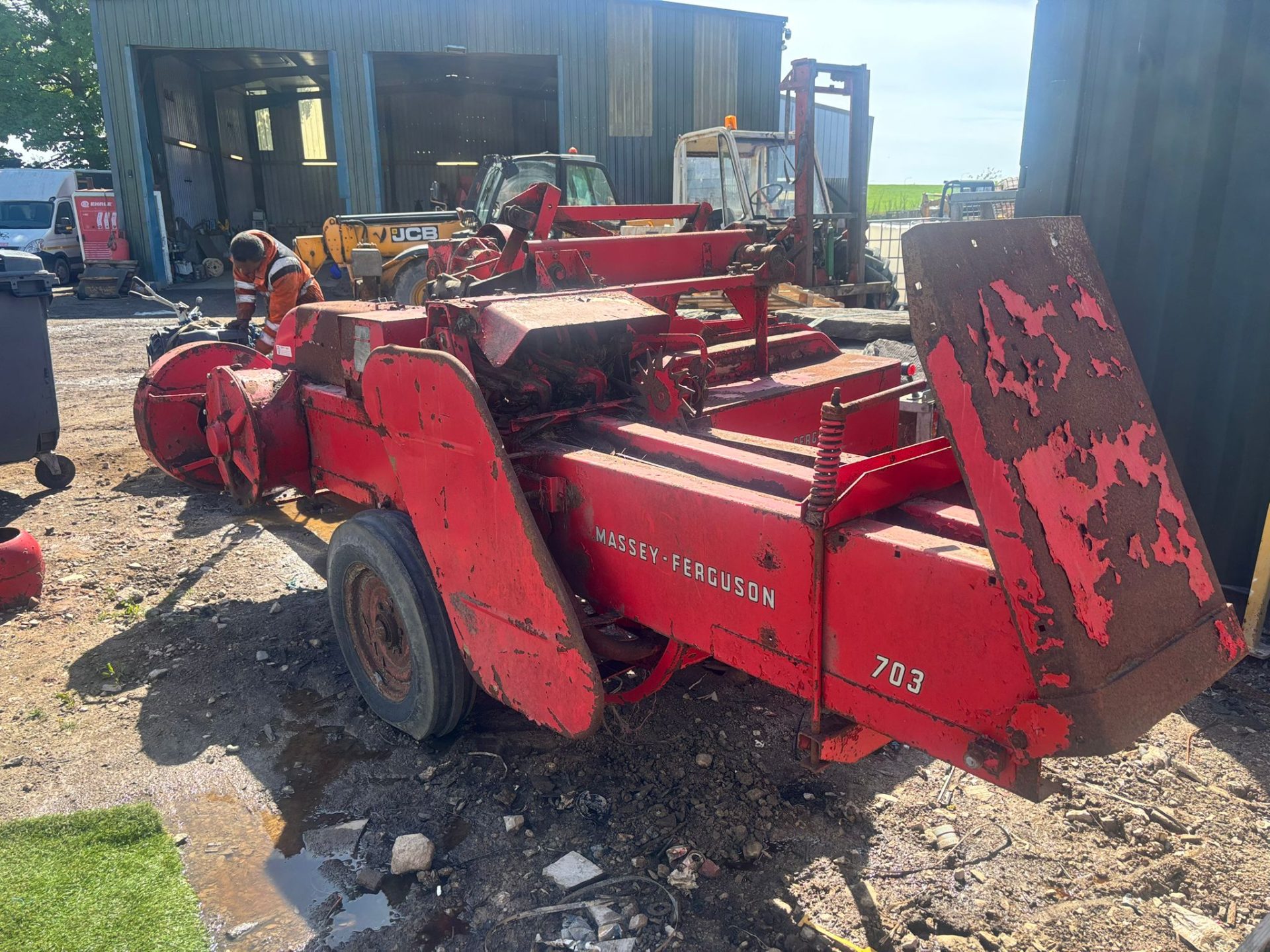 MASSEY FERGUSON 703 SMALL SQUARE BALER CONVENTIONAL HAY STRAW PTO FARM TRACTOR BALER - Image 6