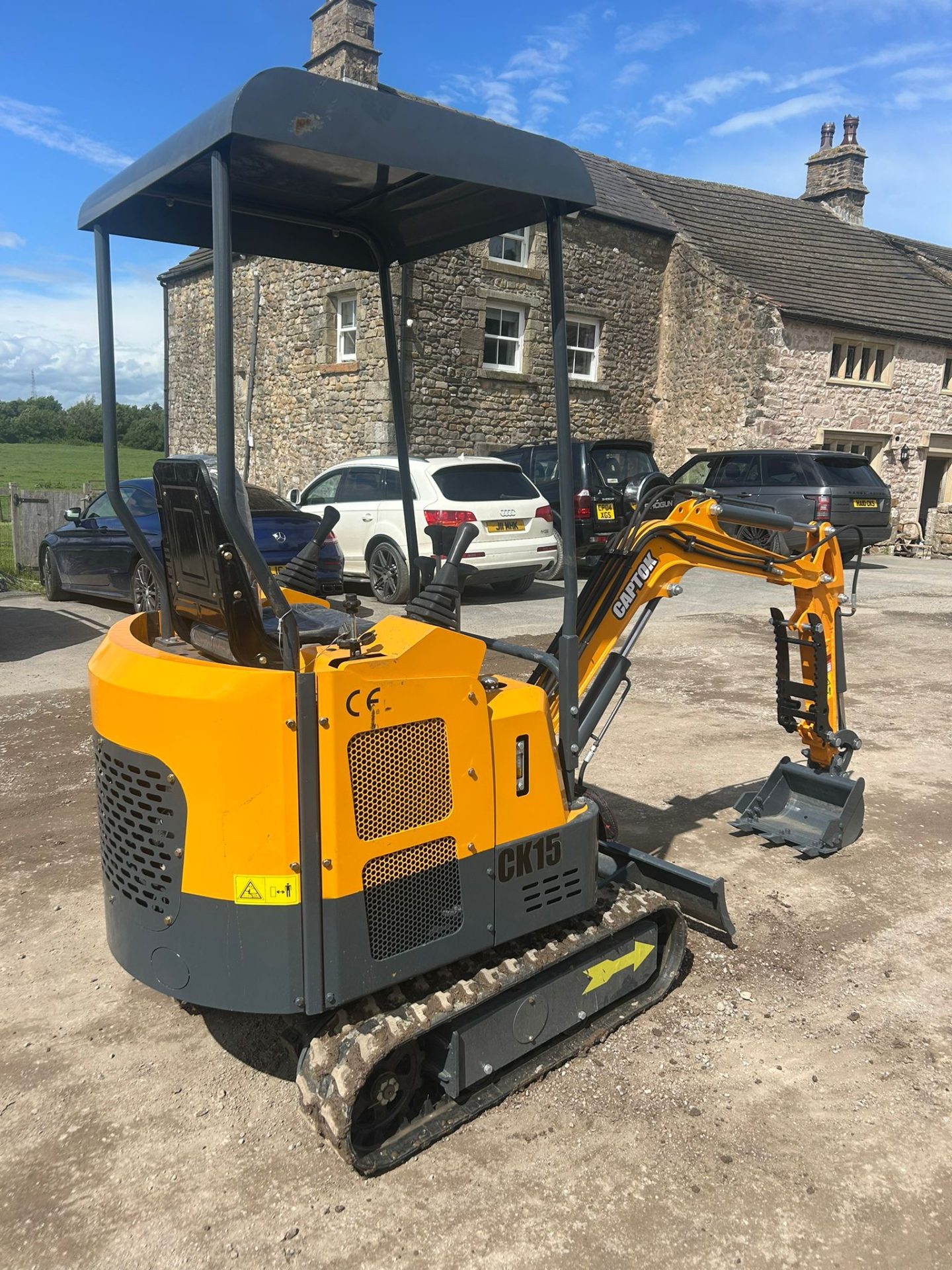 CAPTOK CK15 MINI DIGGER MICRO EXCAVATOR TRACKED SERVO CONTROLS 1 TON DIGGER COMPACT EXCAVATOR - Image 6