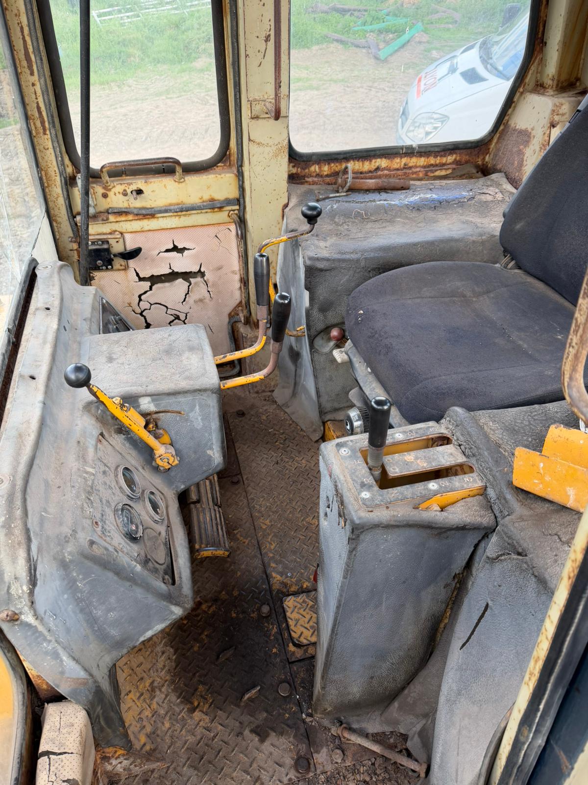 1987 KOMATSU D53P BULLDOZER TRACKED DOZER CRAWLER TRACTOR FULL ENGINE REBUILD - Image 10