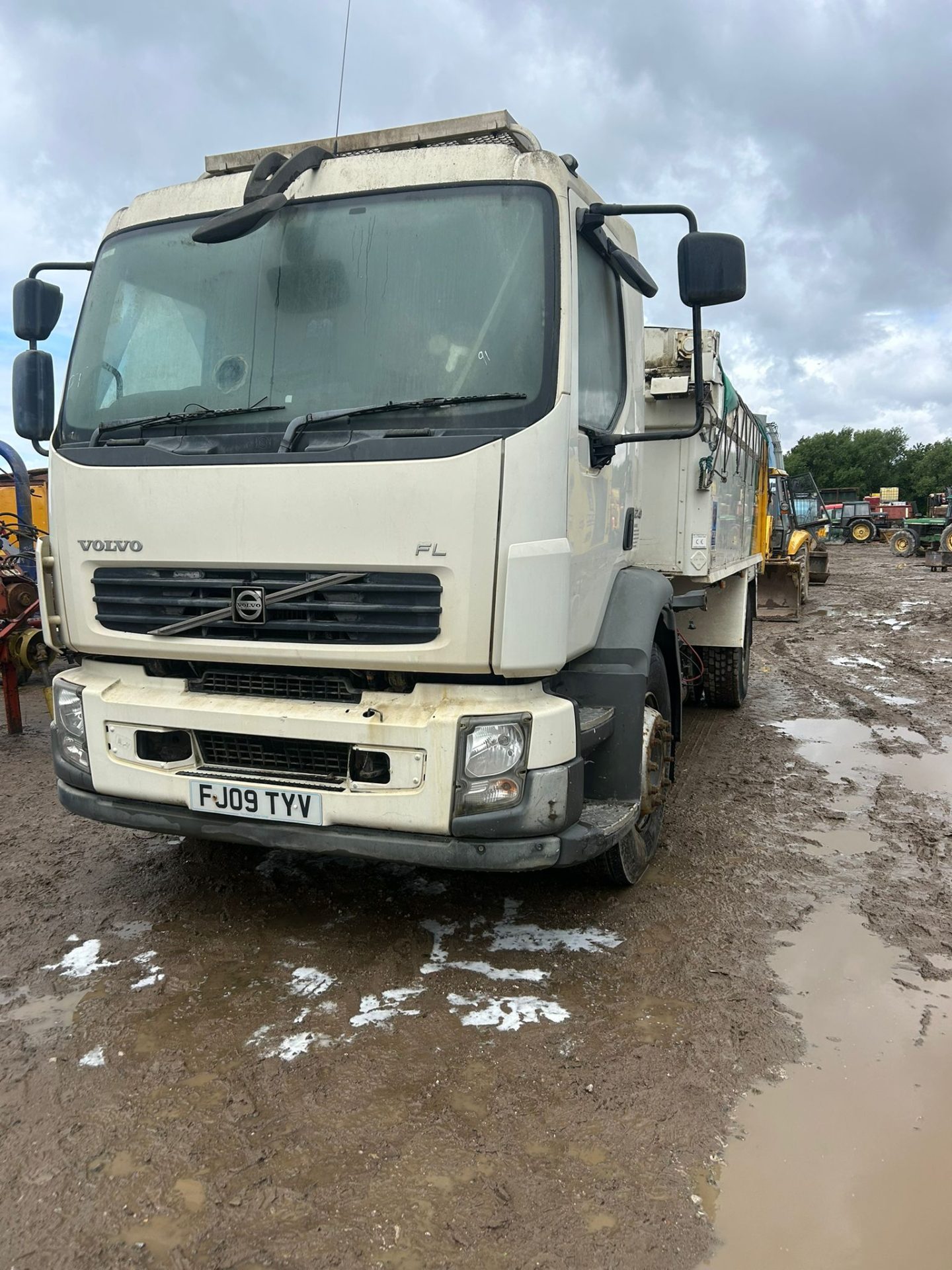 2009 VOLVO FL240 18 TON ALUMINIUM TIPPER LORRY AUTO GEARBOX HIGHWAY MAINTENANCE TRUCK - Image 5