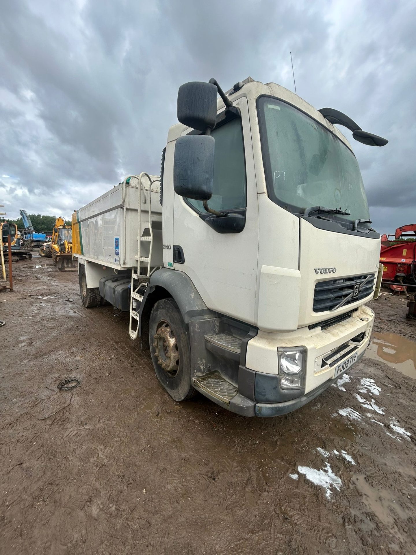 2009 VOLVO FL240 18 TON ALUMINIUM TIPPER LORRY AUTO GEARBOX HIGHWAY MAINTENANCE TRUCK
