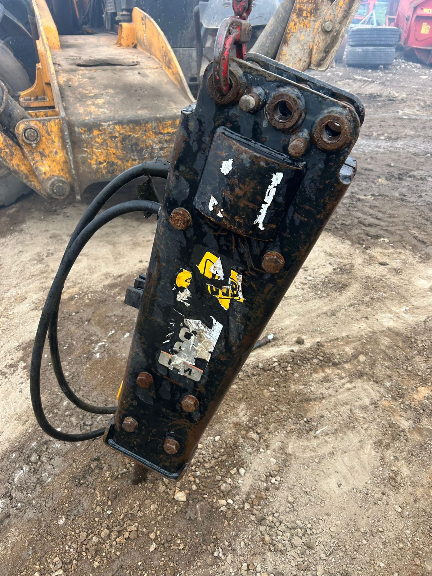 JCB HYDRAULIC PECKER BREAKER MINI DIGGER BREAKER ATTACHMENT 30MM PINS