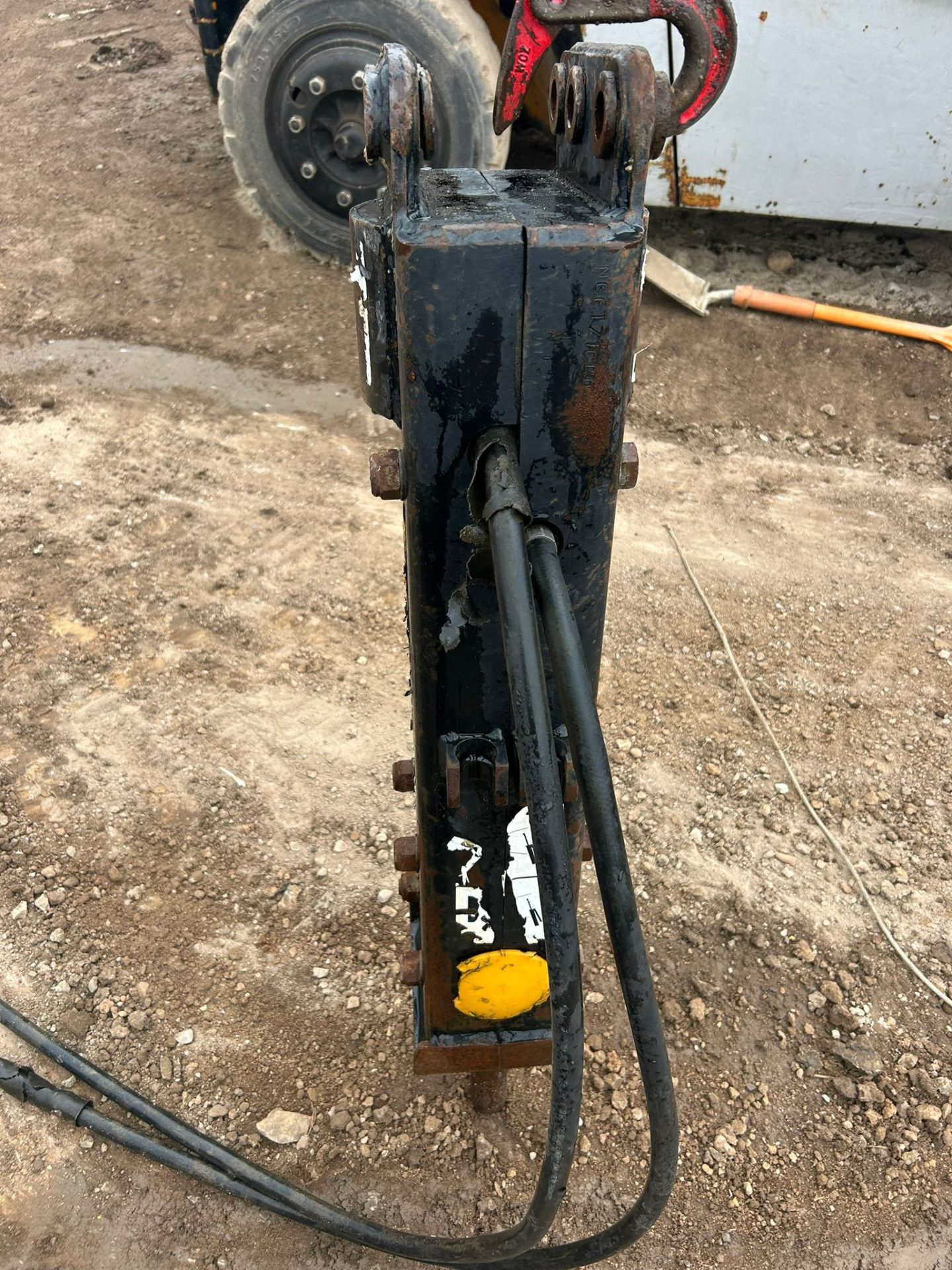 JCB HYDRAULIC PECKER BREAKER MINI DIGGER BREAKER ATTACHMENT 30MM PINS - Image 4