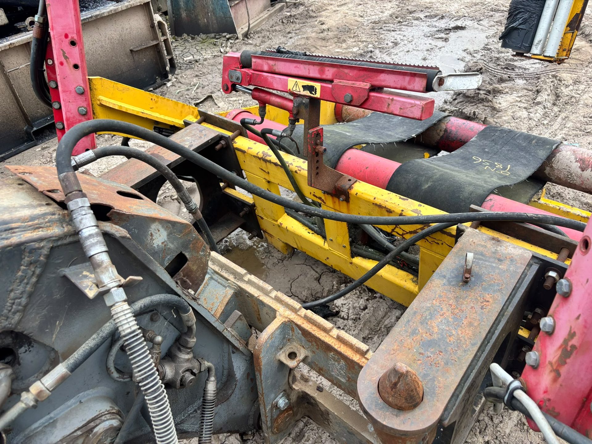 NHK 1250 OPICO BALE WRAPPER BALE WRAP WRAPPING MACHINE TELEHANDLER MOUNTED - Image 3